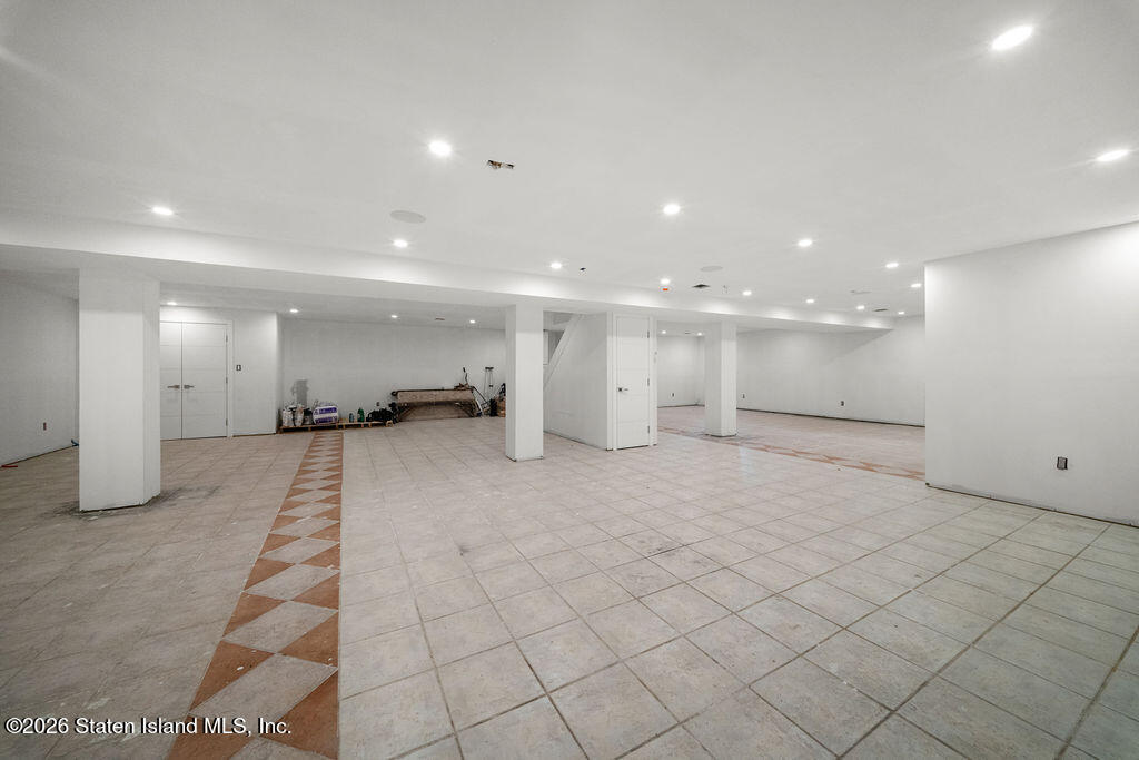 5 Nicolosi Drive, Staten Island, NY, 10312 image 72