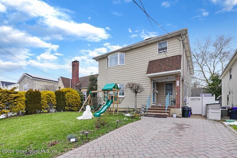 445 Stewart Avenue Image 2