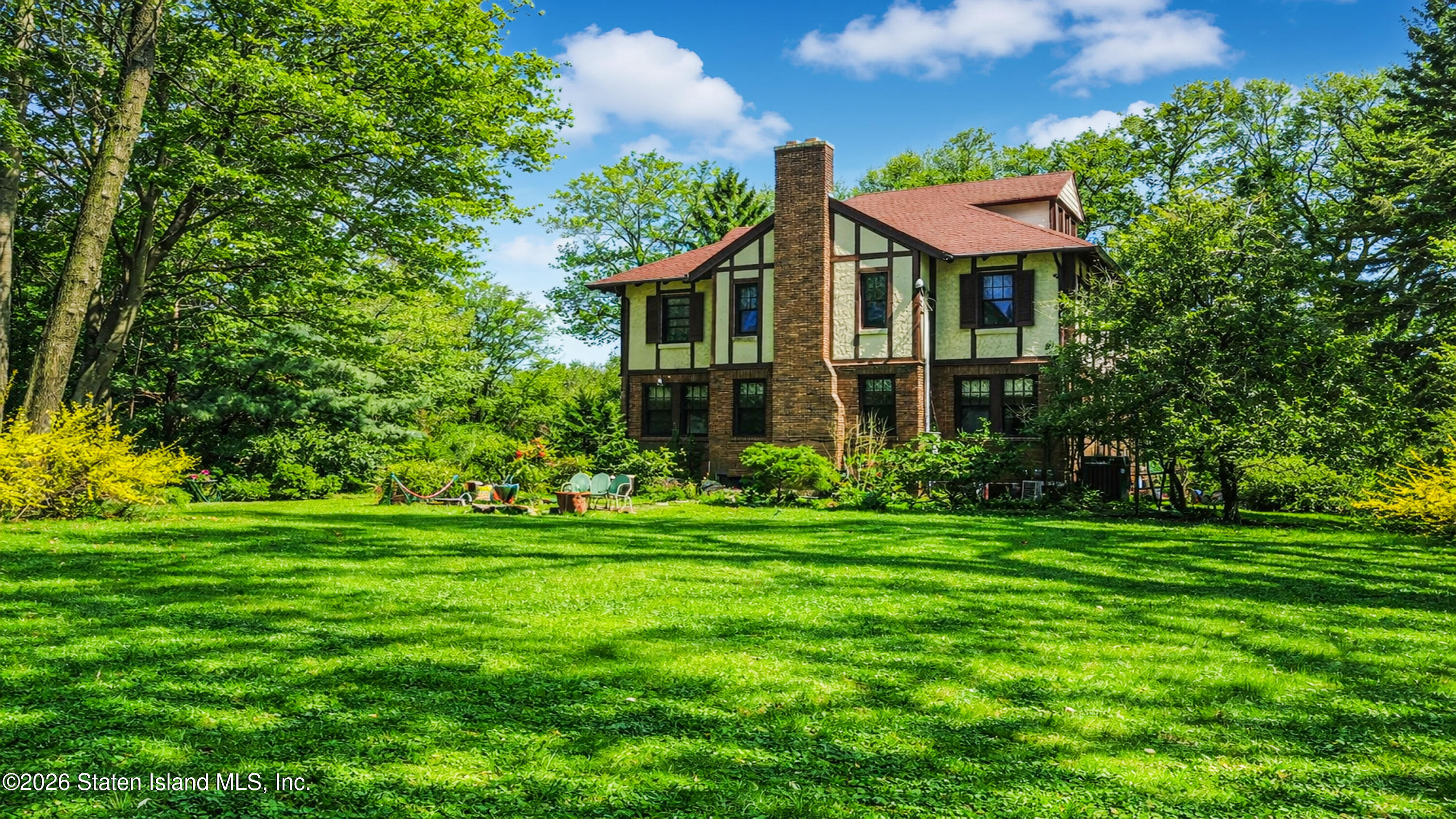 231 Douglas Road Image 3