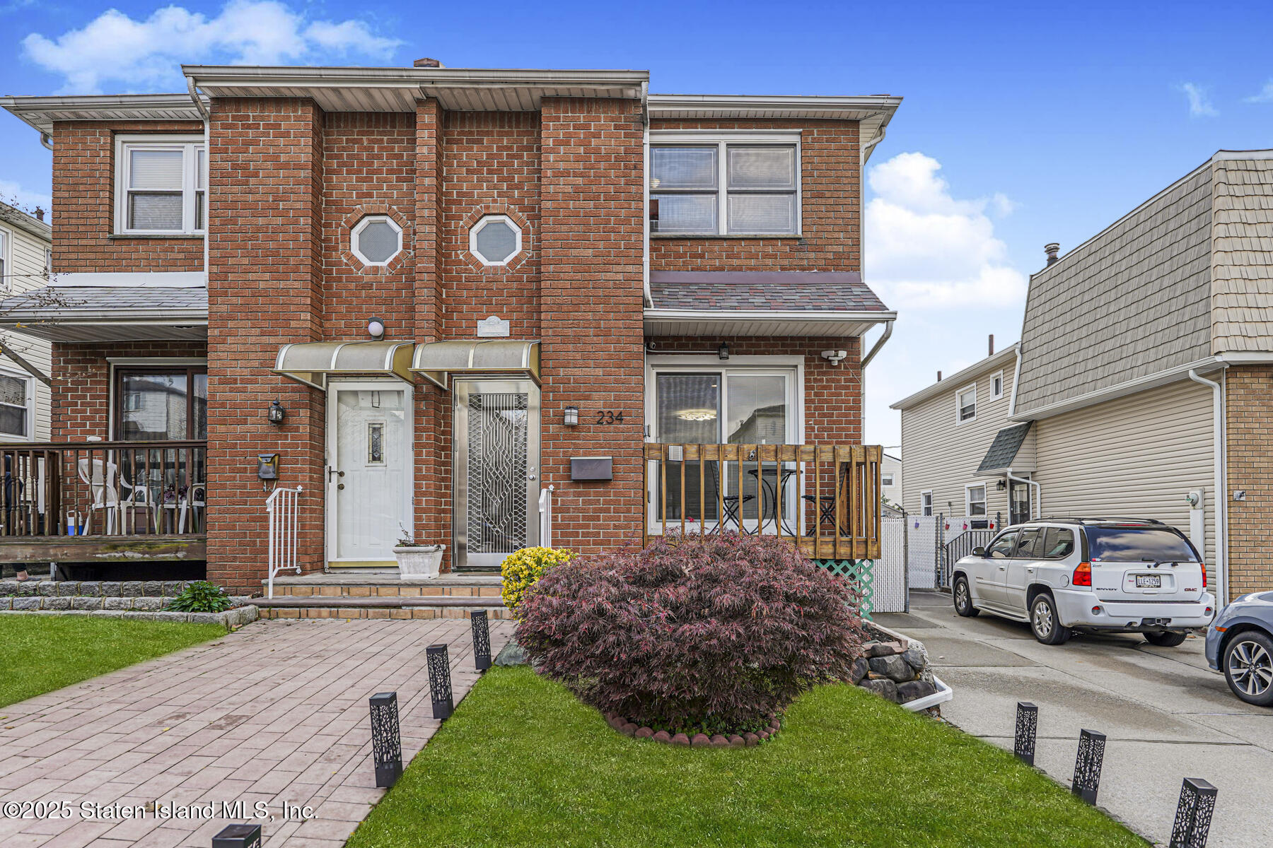 234 Brookfield Avenue Image 1