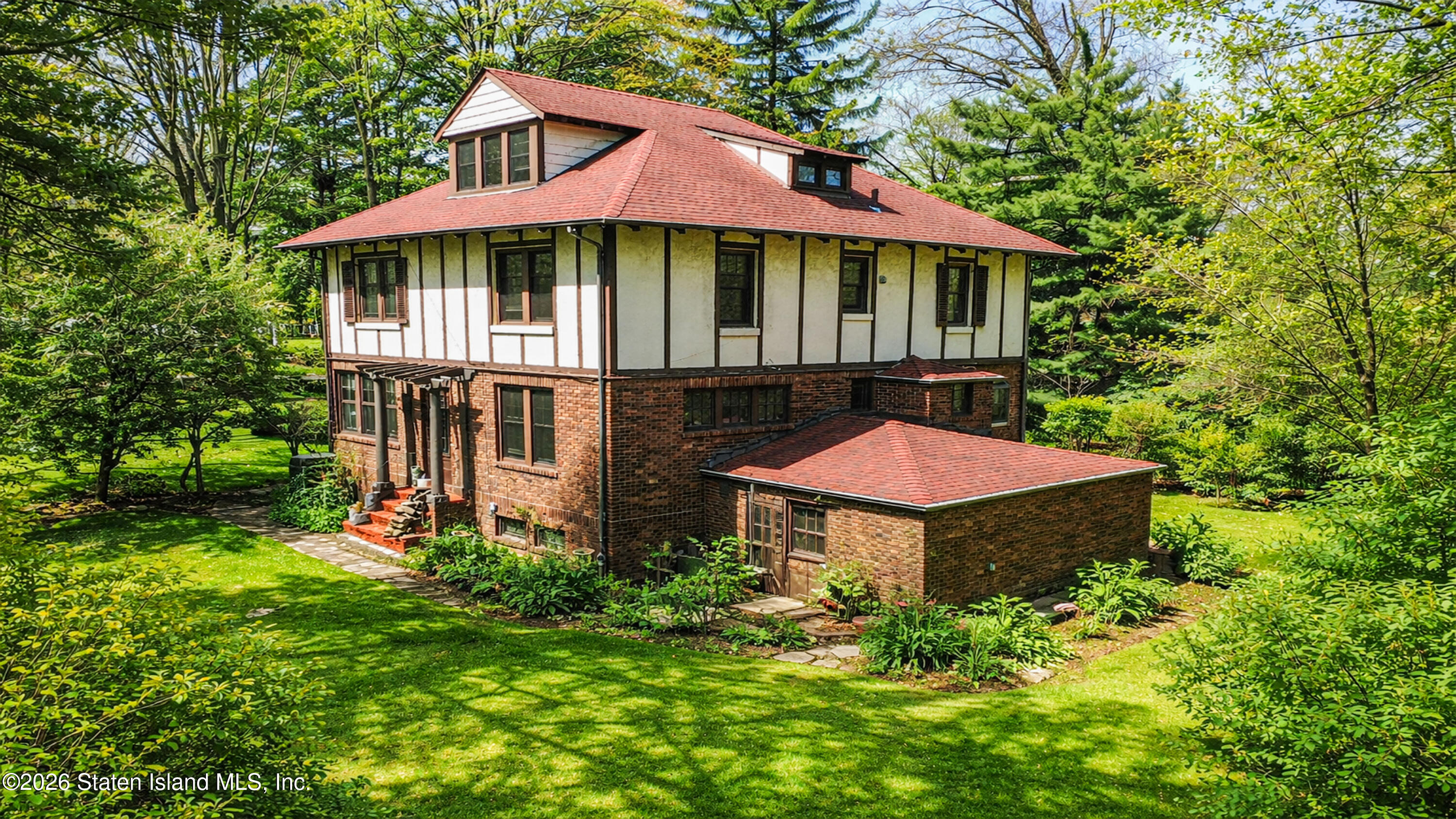 231 Douglas Road Image 2