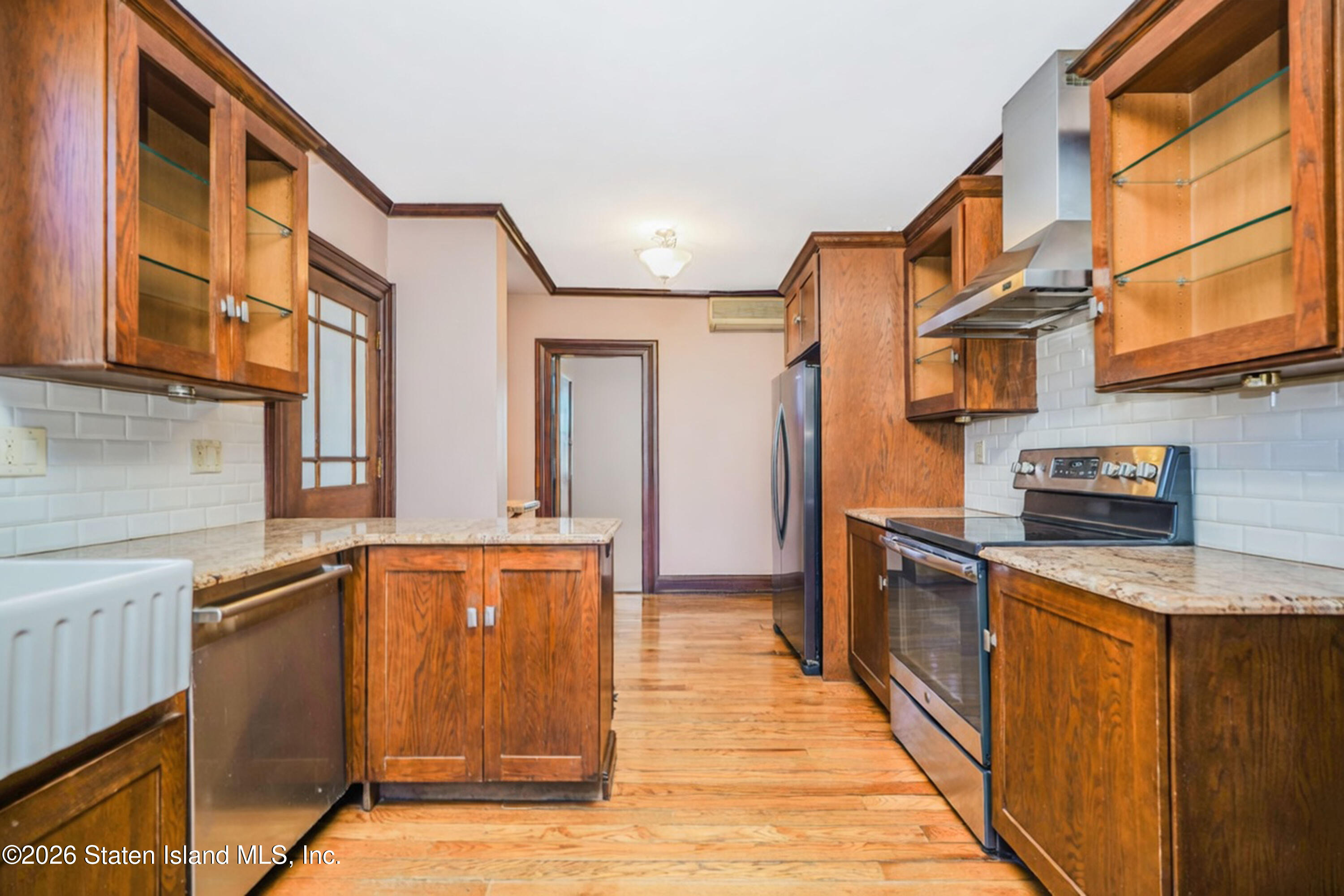 231 Douglas Road, Staten Island, NY, 10304 image 25