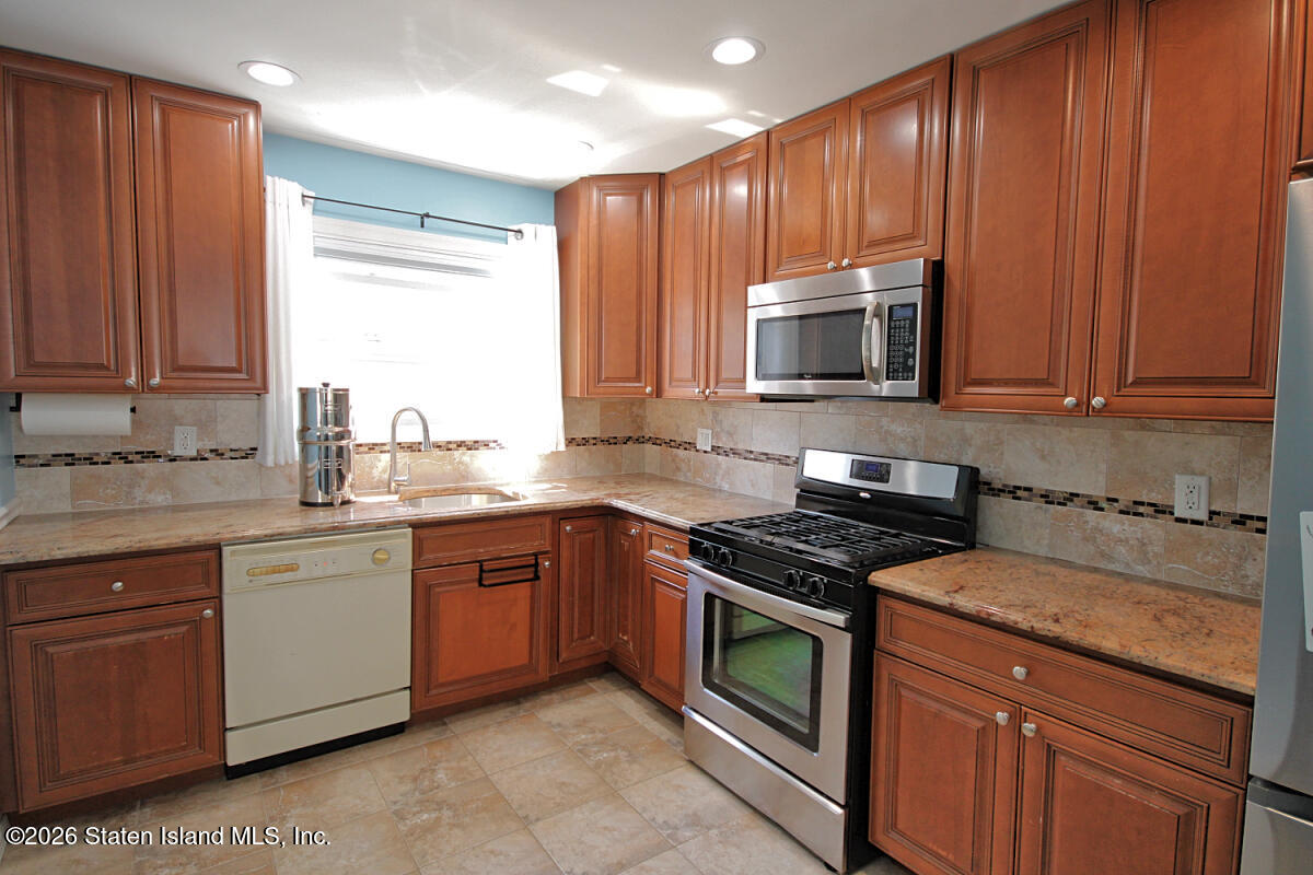 656 Craig Avenue, Staten Island, NY, 10307 image 8