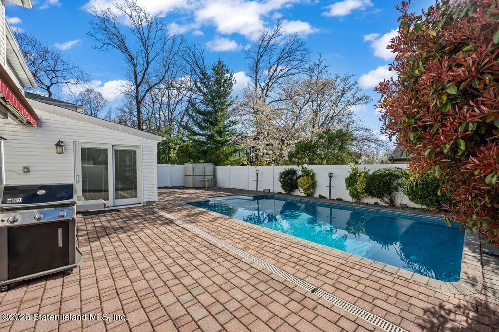 152 Carteret Street Image 5