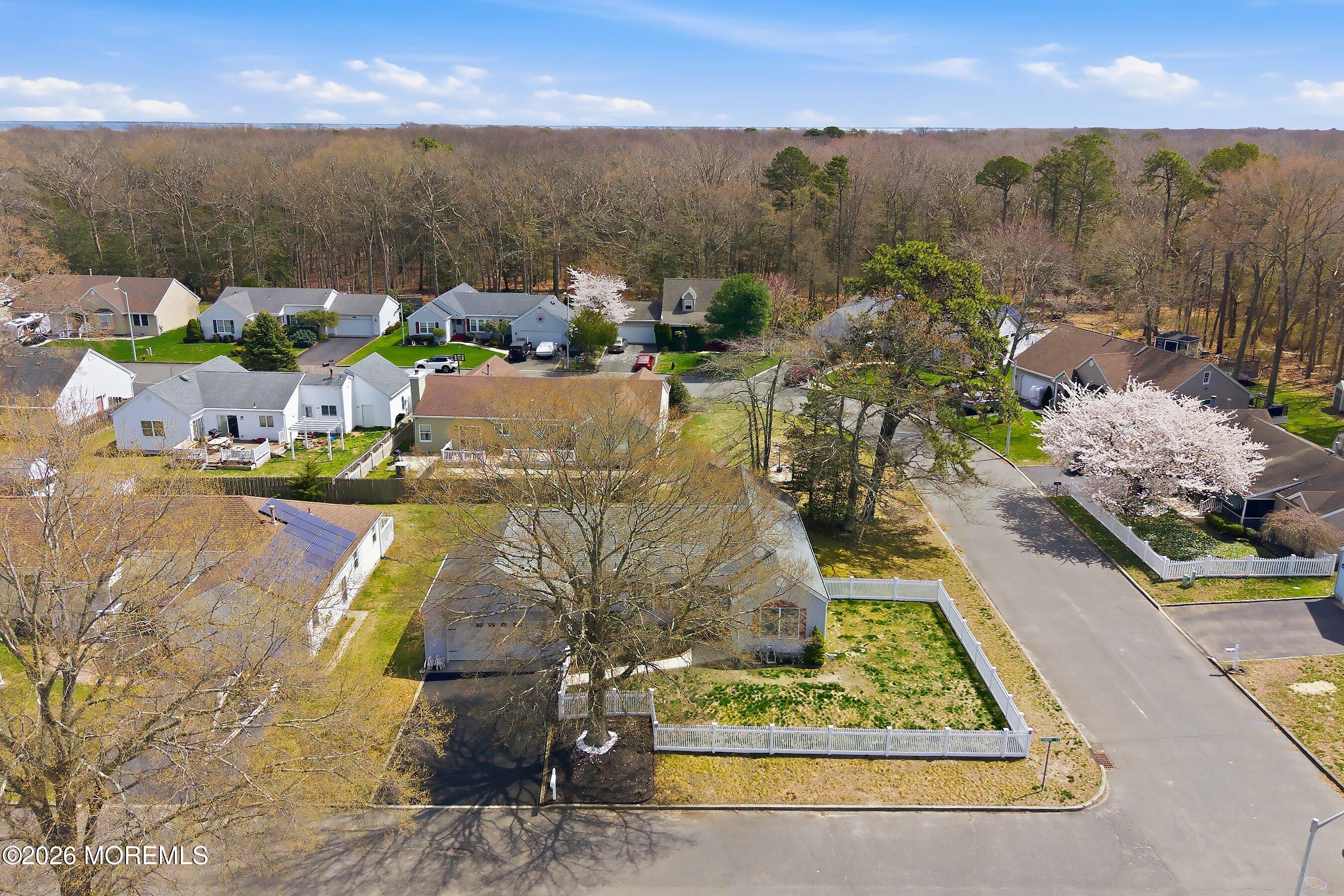 101 Foxwood Lane Image 5