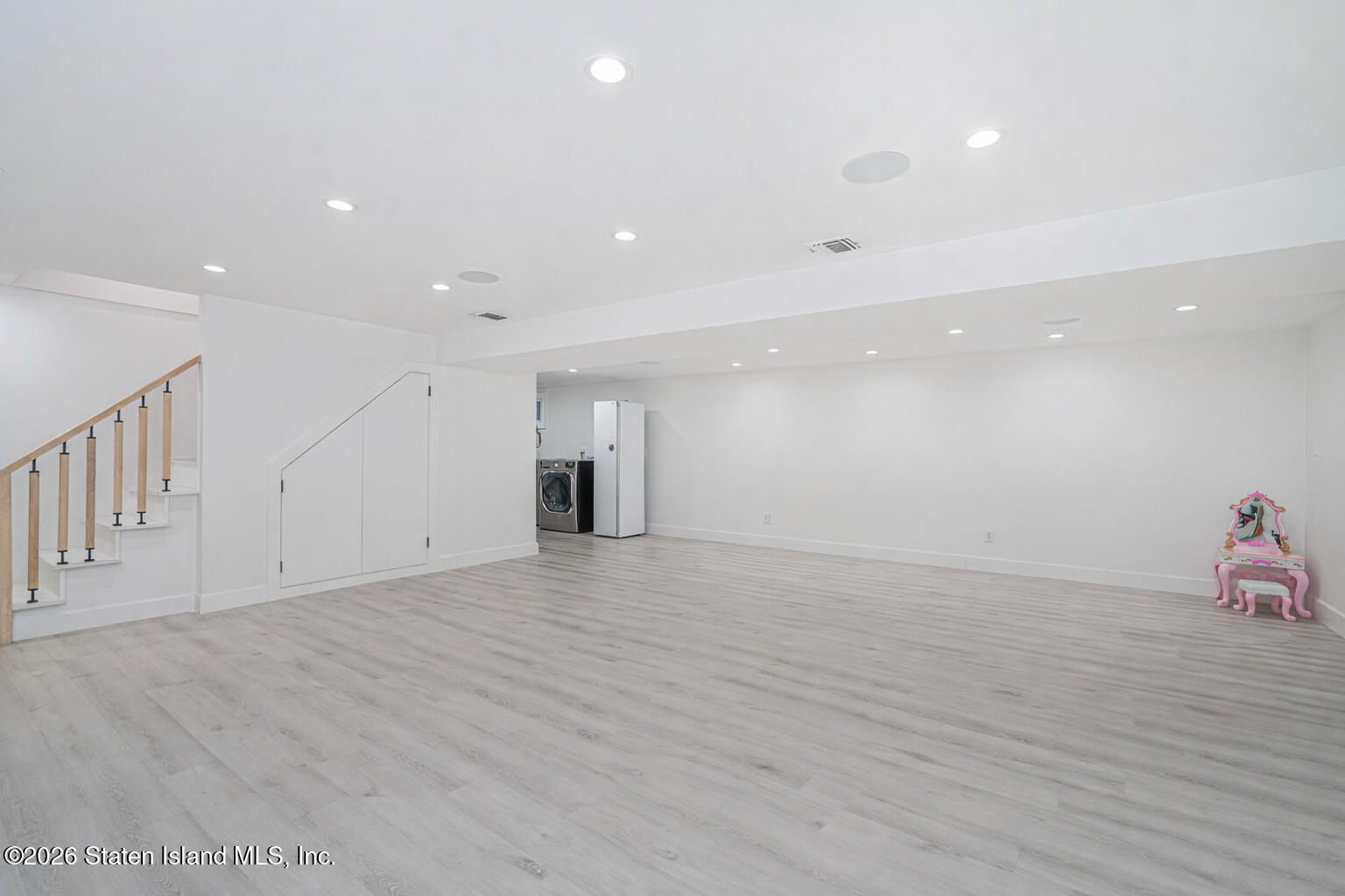 64 Jerome Avenue, Staten Island, NY, 10305 image 32