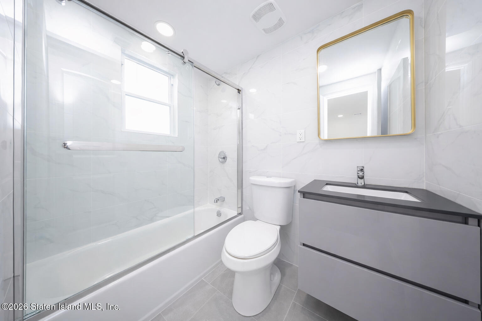 566 Hunter Avenue, Staten Island, NY, 10306 image 22