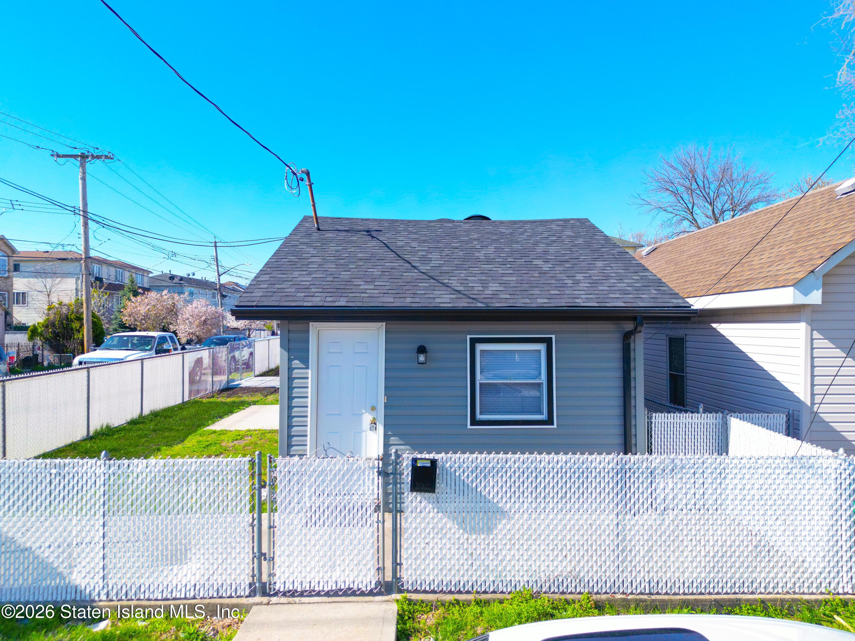 566 Hunter Avenue Image 4