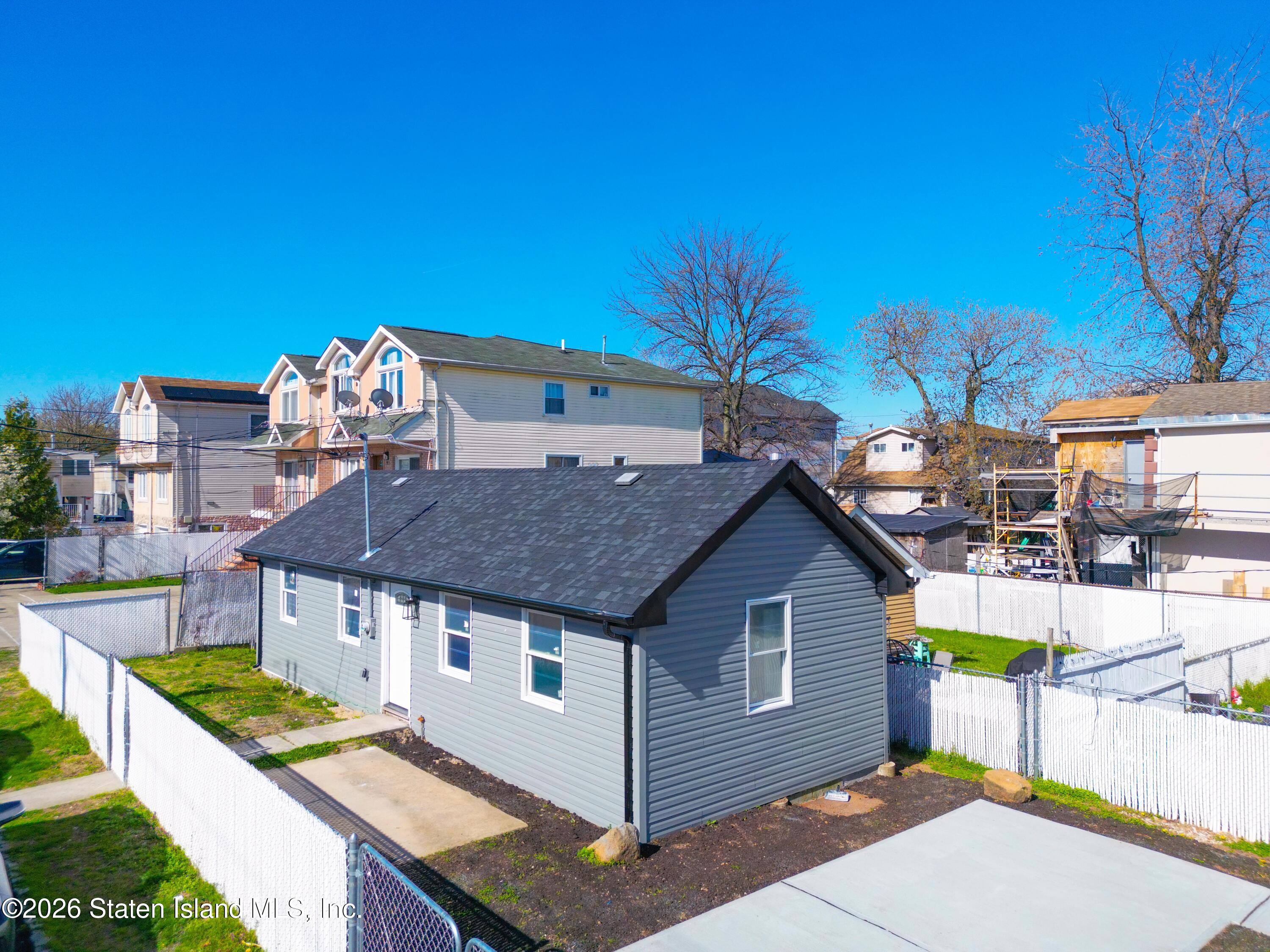 566 Hunter Avenue, Staten Island, NY, 10306 image 6
