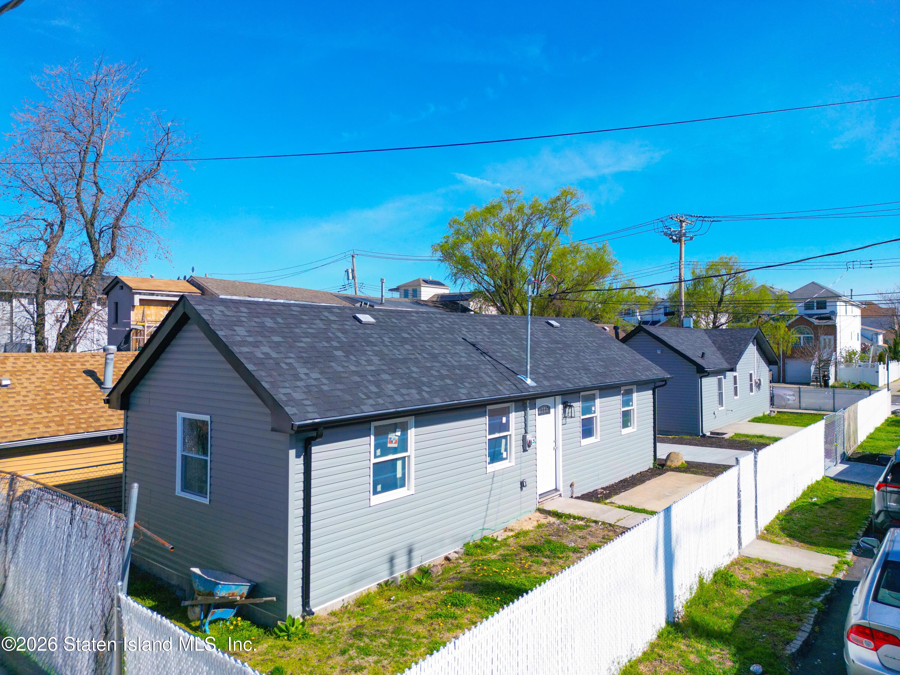 566 Hunter Avenue Image 2
