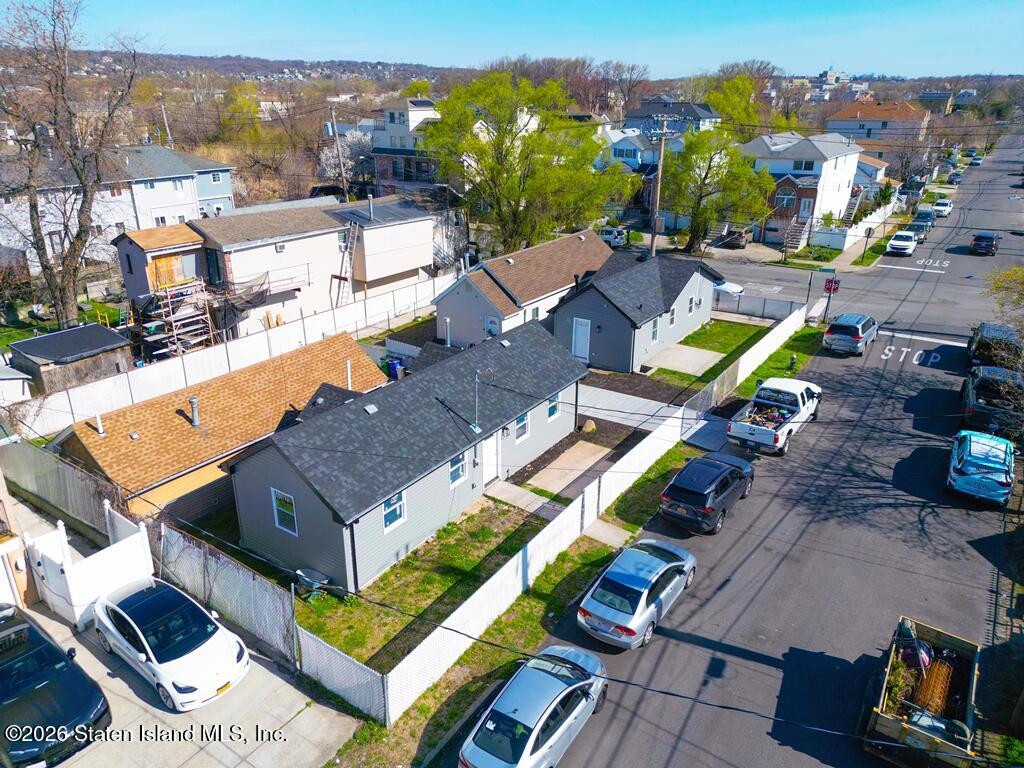 566 Hunter Avenue Image 3