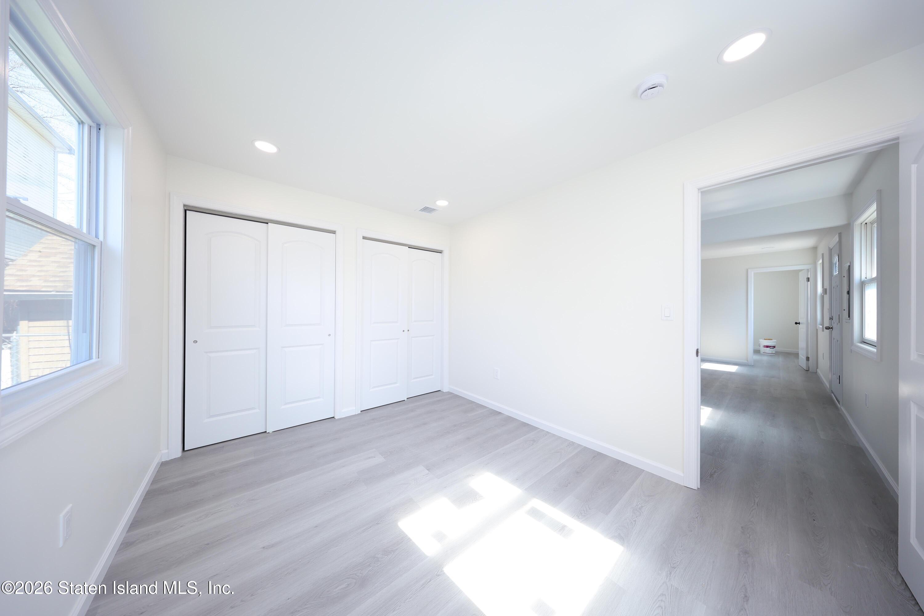 566 Hunter Avenue, Staten Island, NY, 10306 image 24