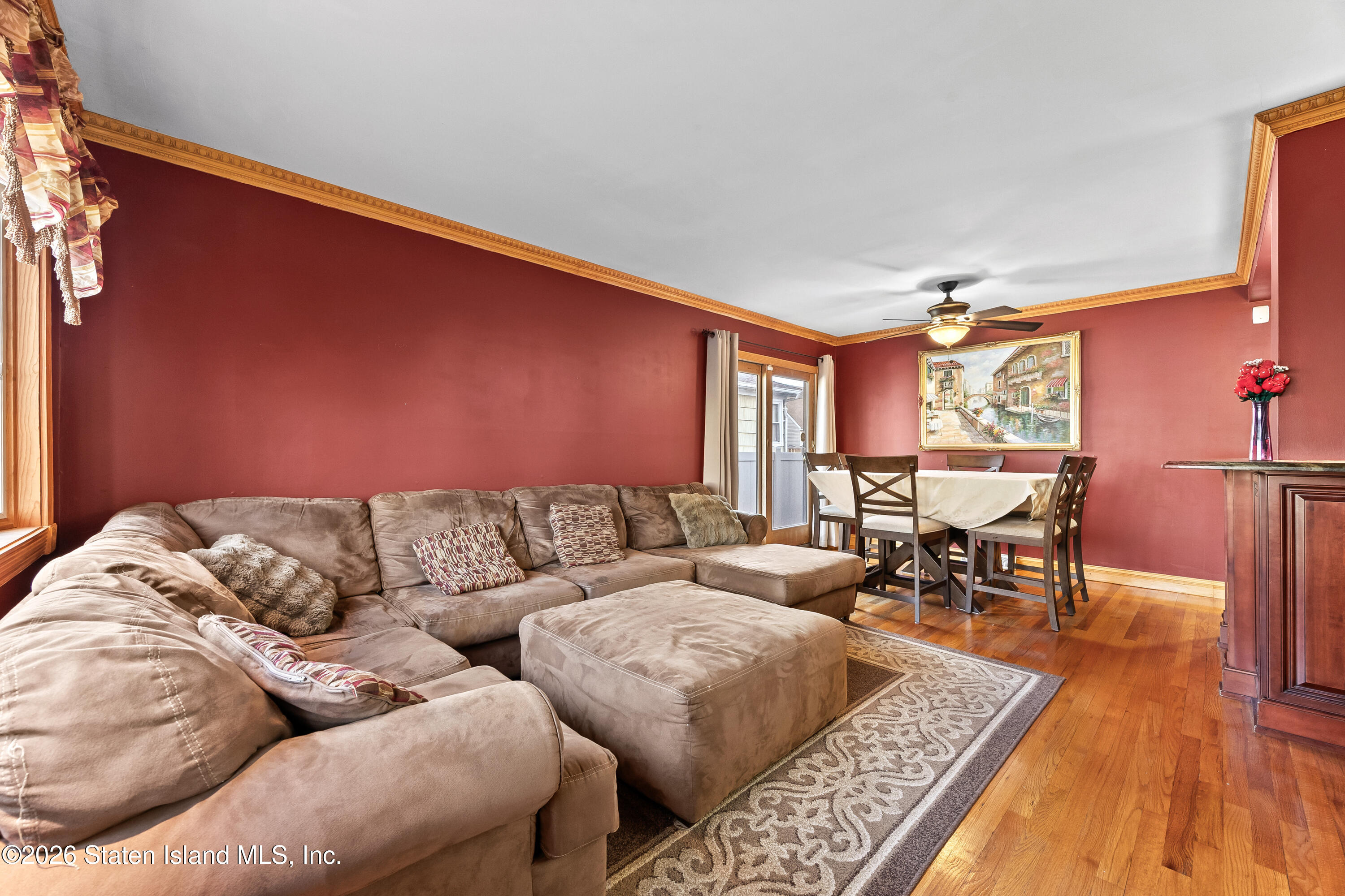 428 Armstrong Avenue Image 4