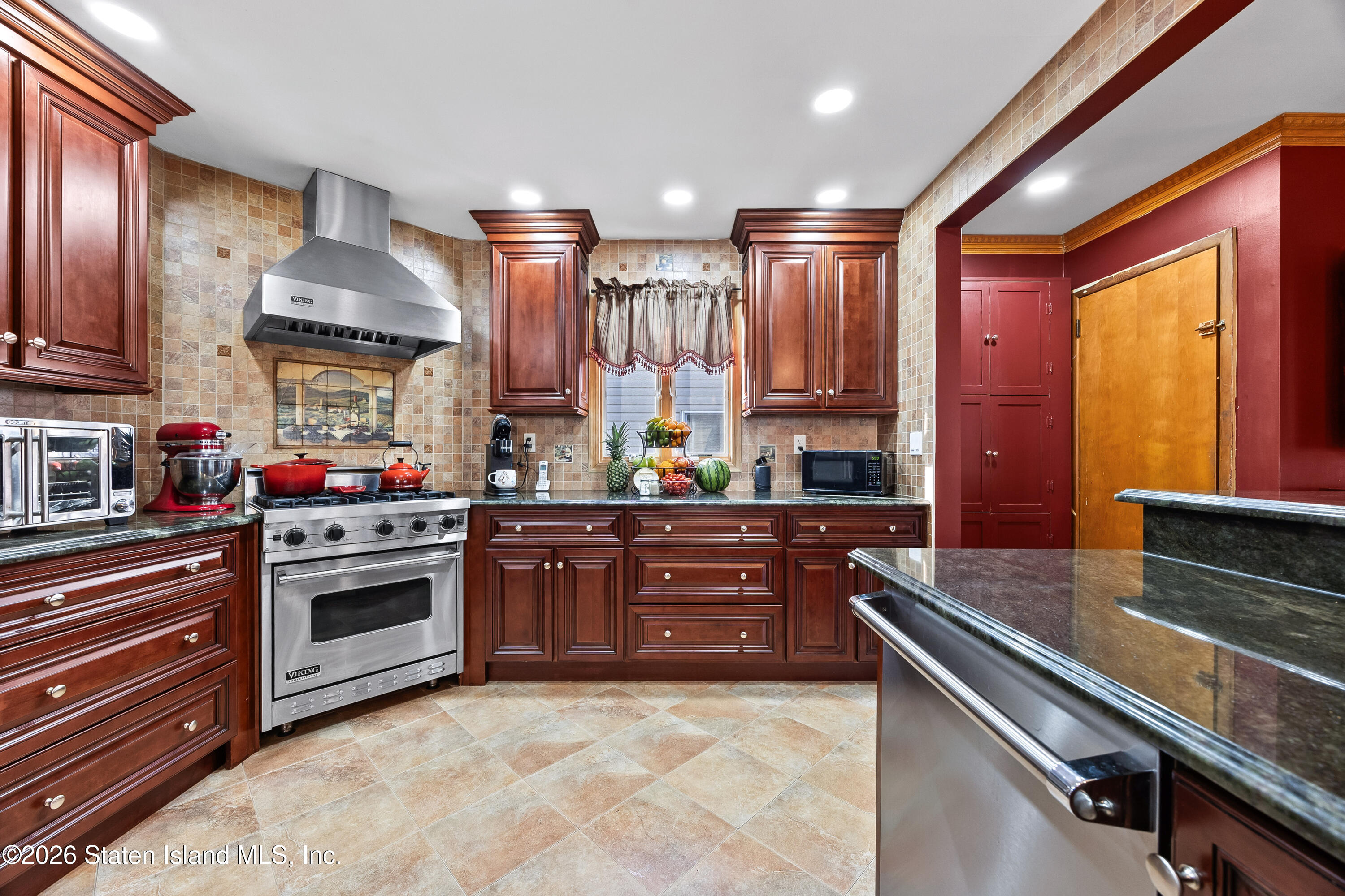 428 Armstrong Avenue, Staten Island, NY, 10308 image 9