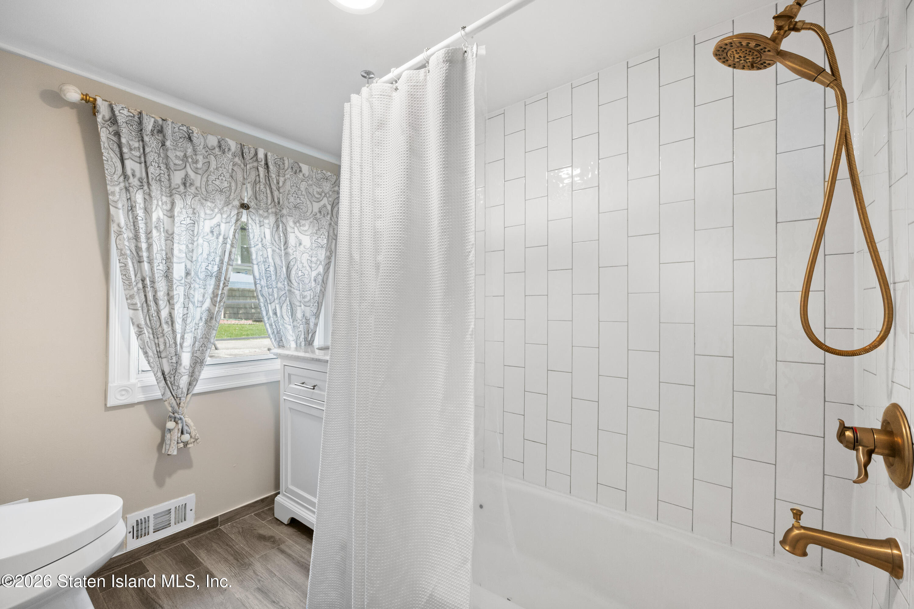 262 Lindenwood Road, Staten Island, NY, 10308 image 16
