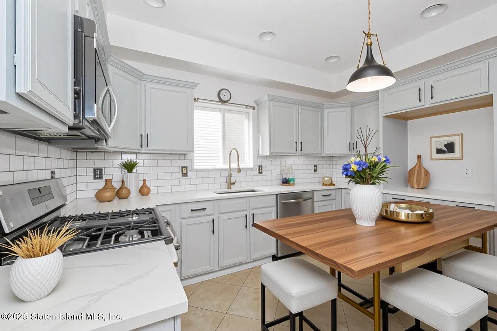 83 Gary Street, Staten Island, NY, 10312 image 9