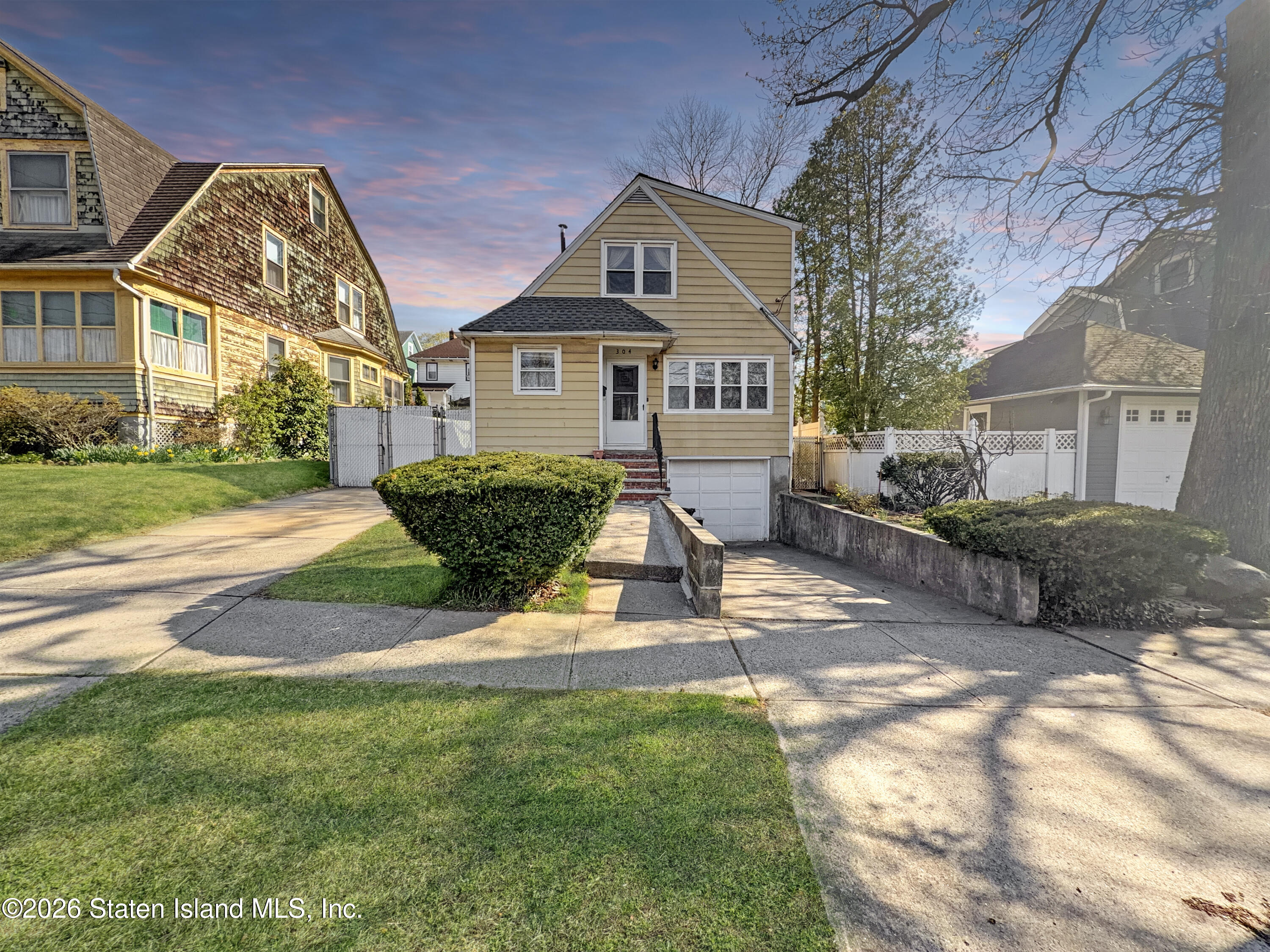 304 Kingsley Avenue Image 2