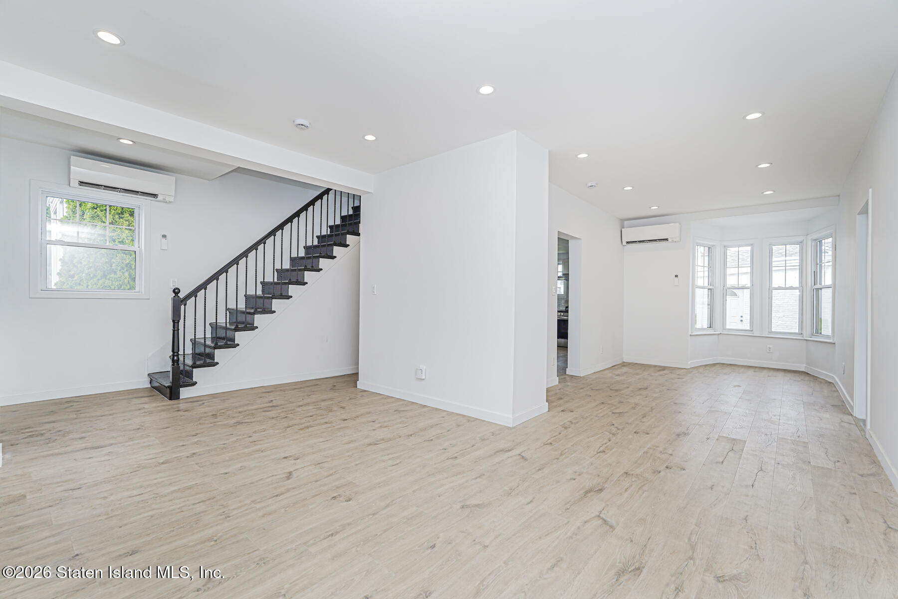 5396 Arthur Kill Road Image 4