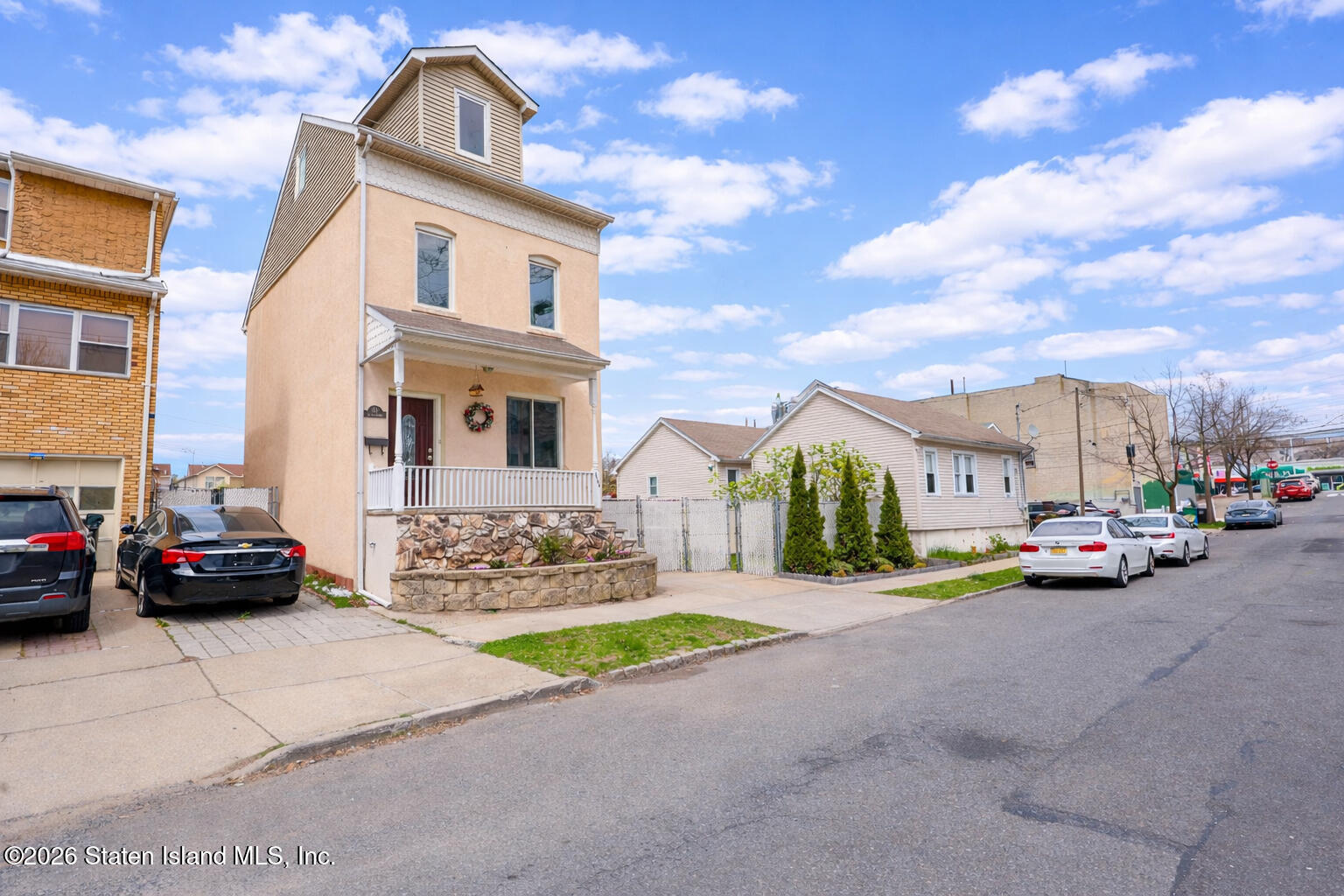 111 Clifton Avenue Image 1