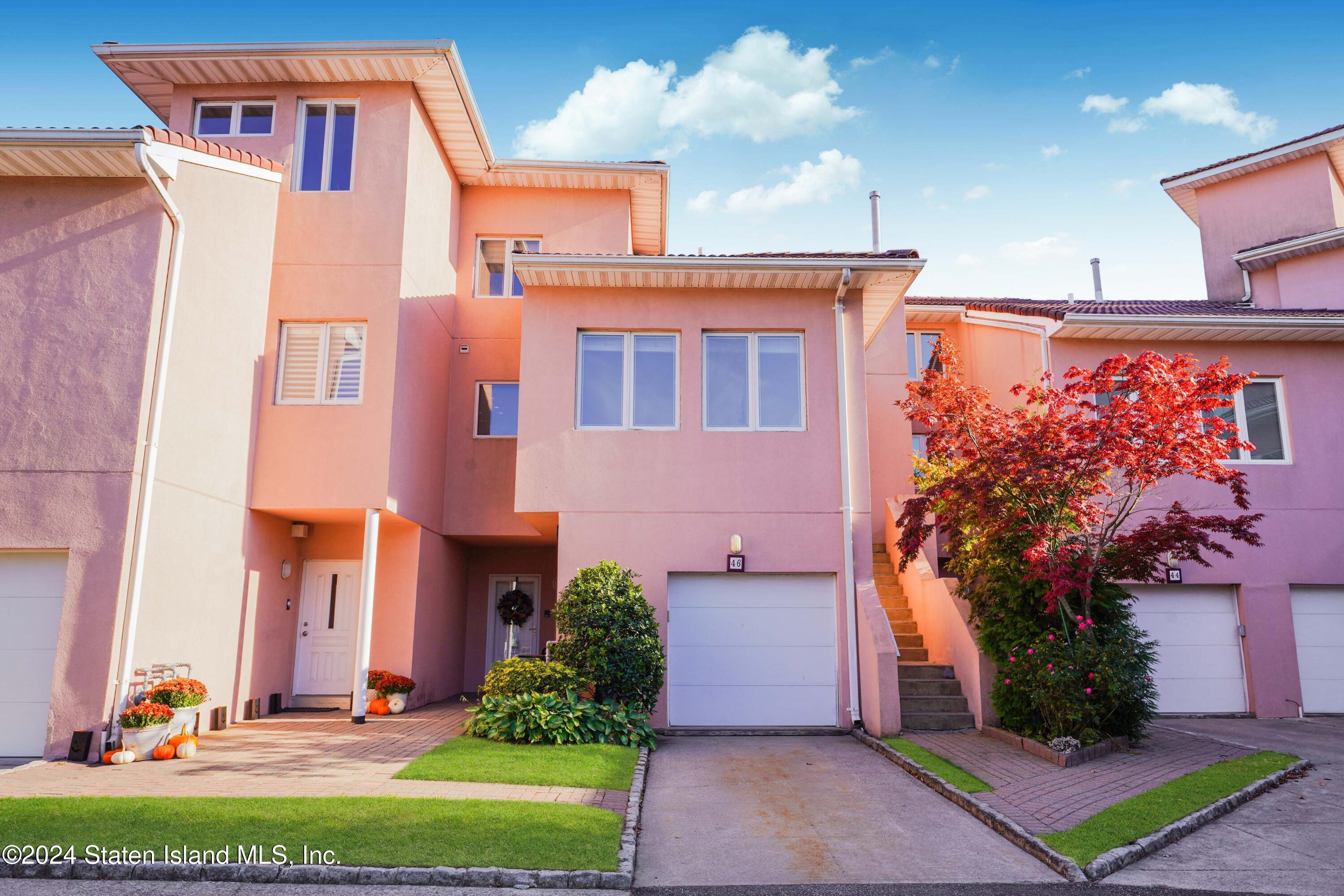 46 Harbour Court Image 1