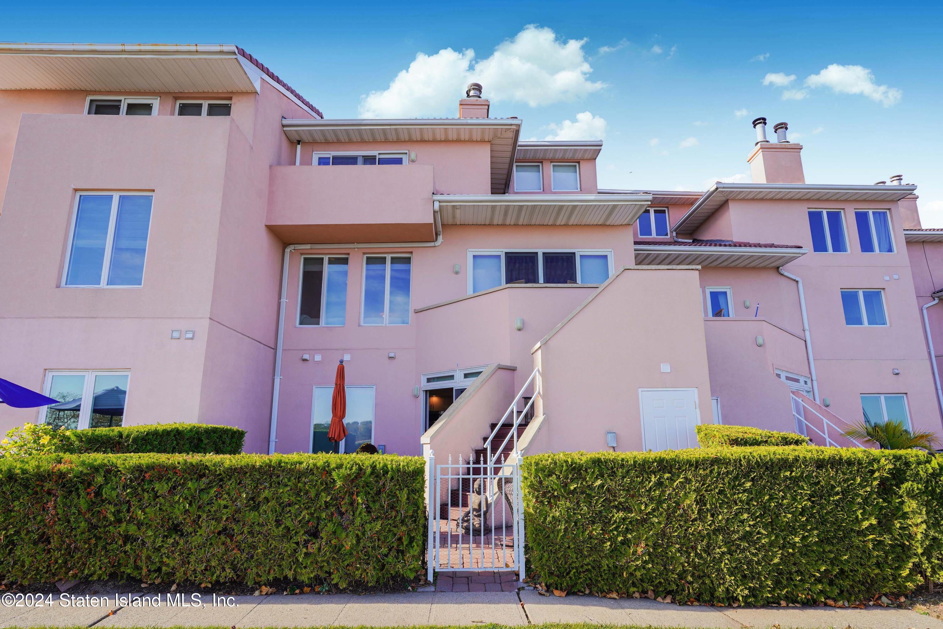 46 Harbour Court Image 4