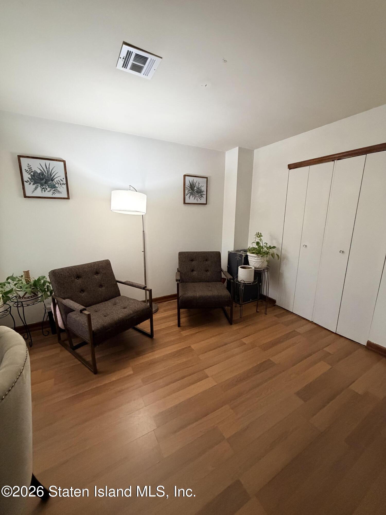 243 Pond Way B, Staten Island, NY, 10303 image 8