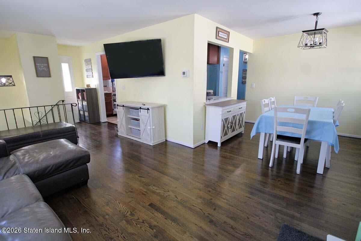 656 Craig Avenue Image 5