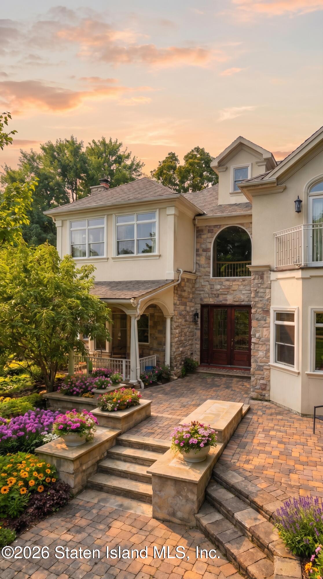 437 Lighthouse Avenue Image 3
