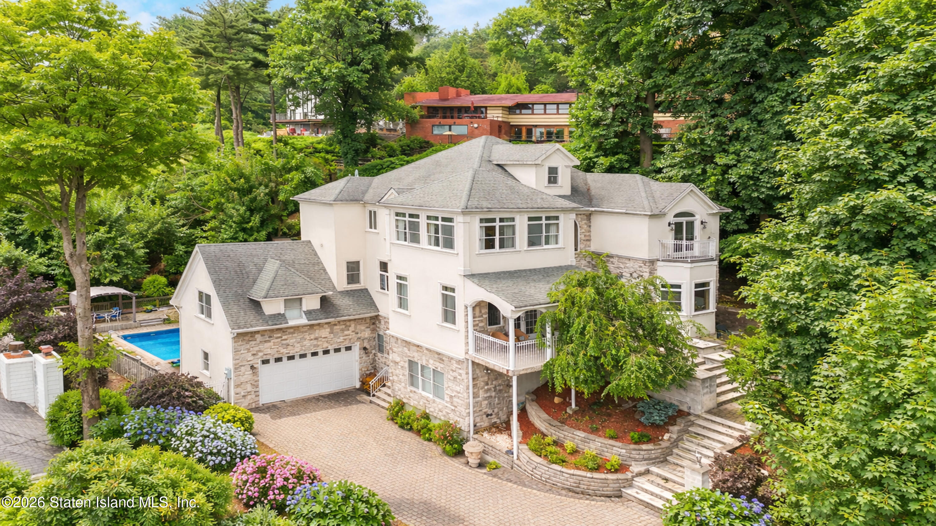 437 Lighthouse Avenue Image 2