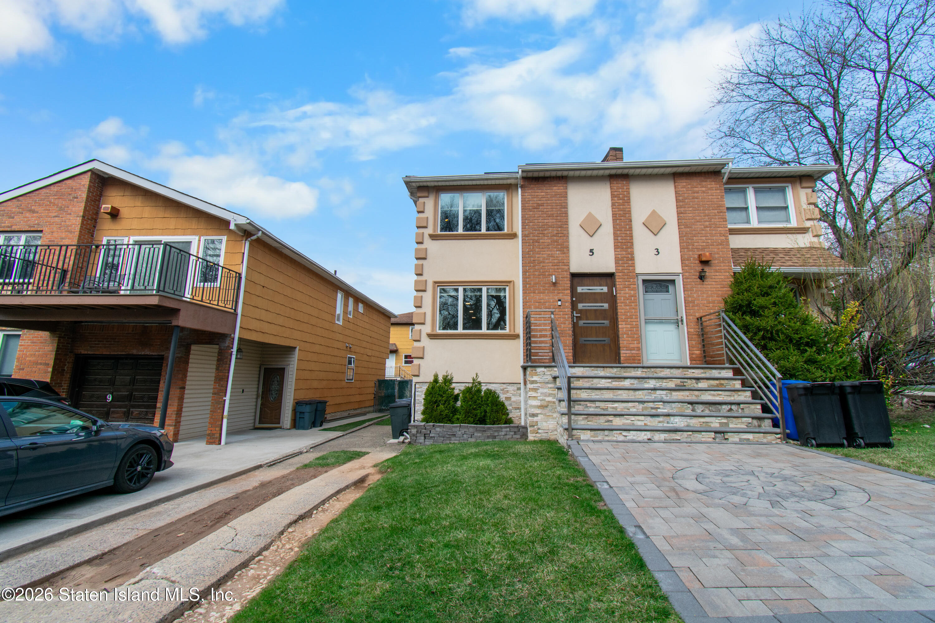 5 Walcott Avenue Image 1