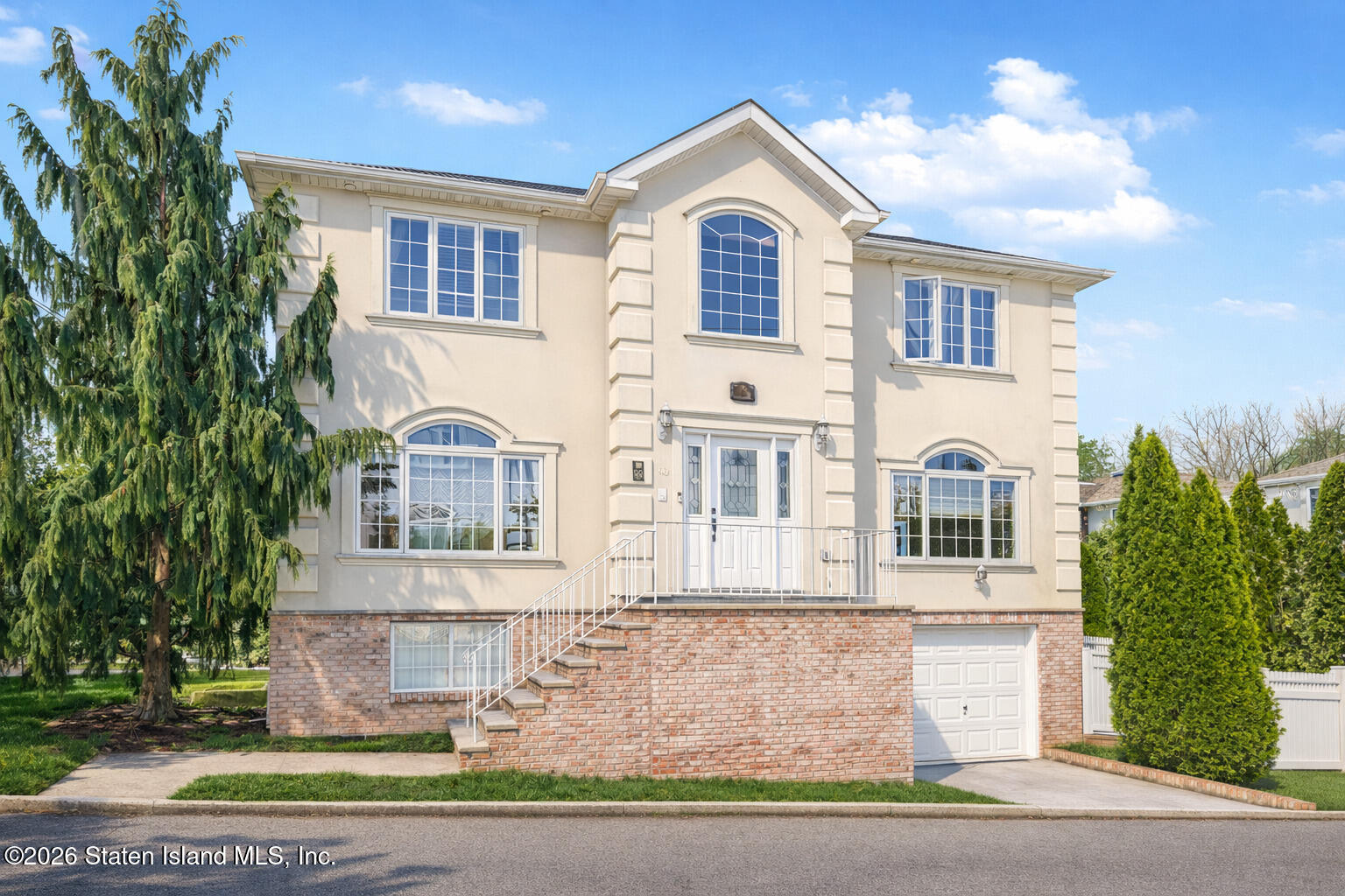 90 Latourette Street Image 2