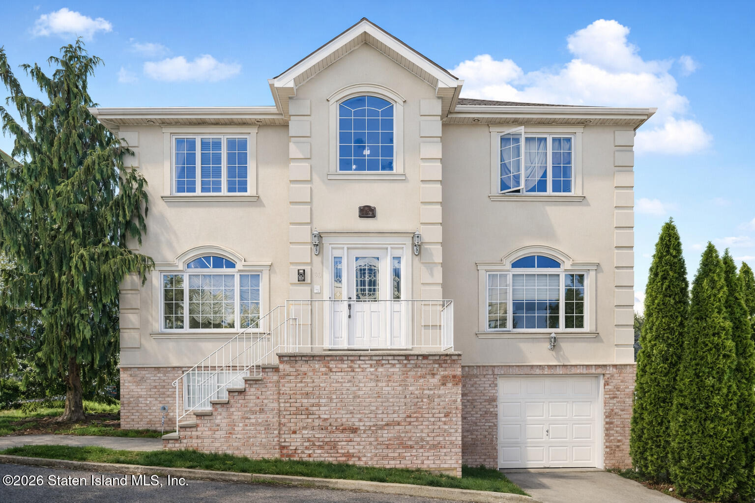 90 Latourette Street Image 1
