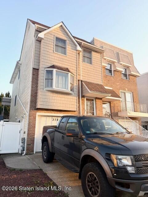 378 Gurley Avenue Image 1