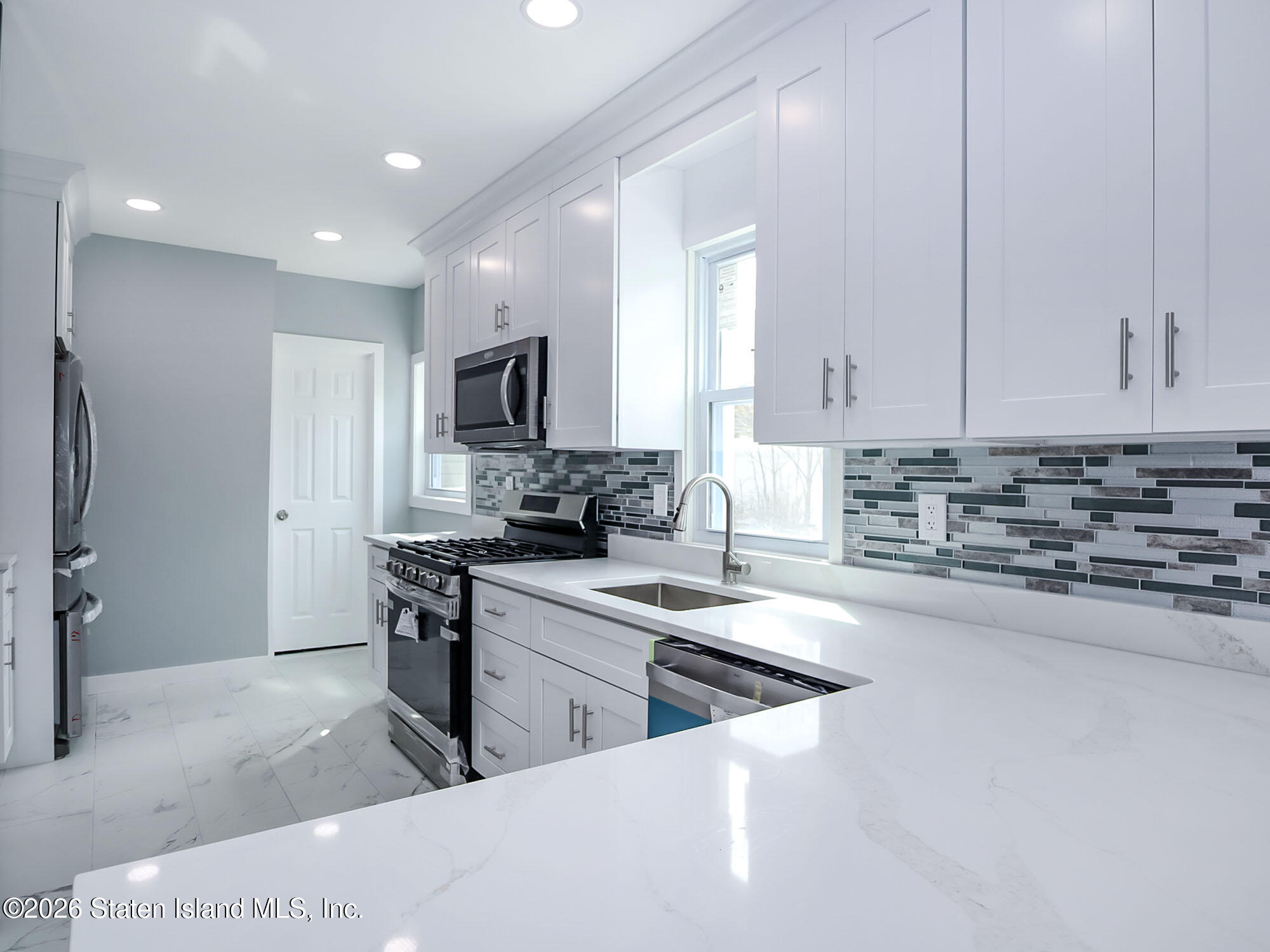 36 Sawyer Avenue, Staten Island, NY, 10314 image 11