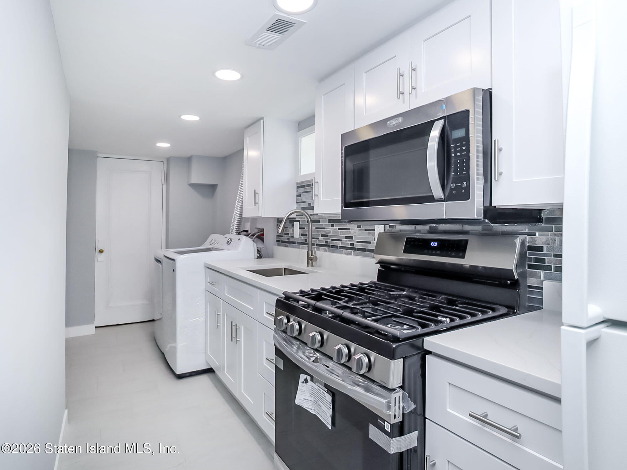 36 Sawyer Avenue, Staten Island, NY, 10314 image 25