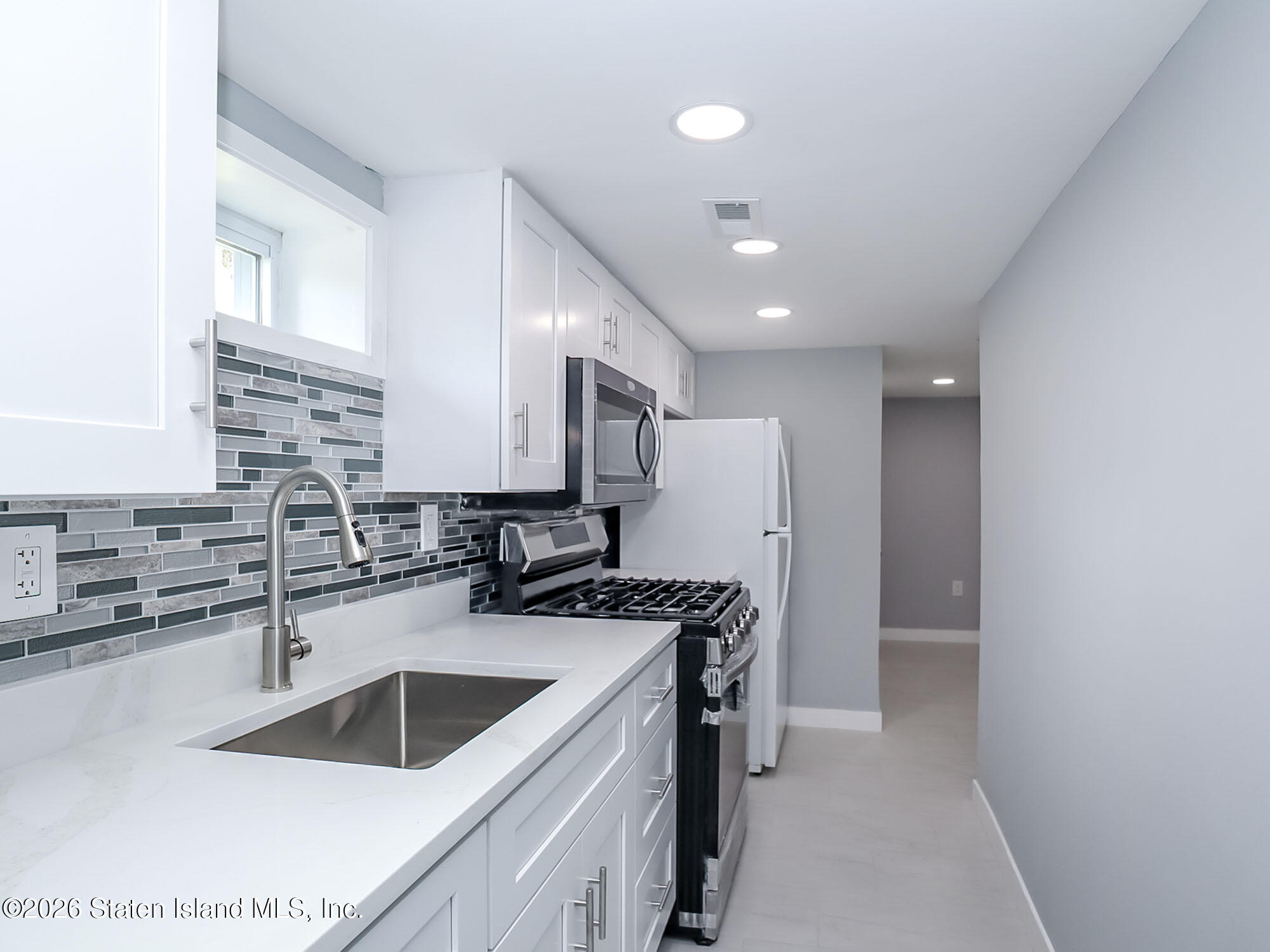 36 Sawyer Avenue, Staten Island, NY, 10314 image 26