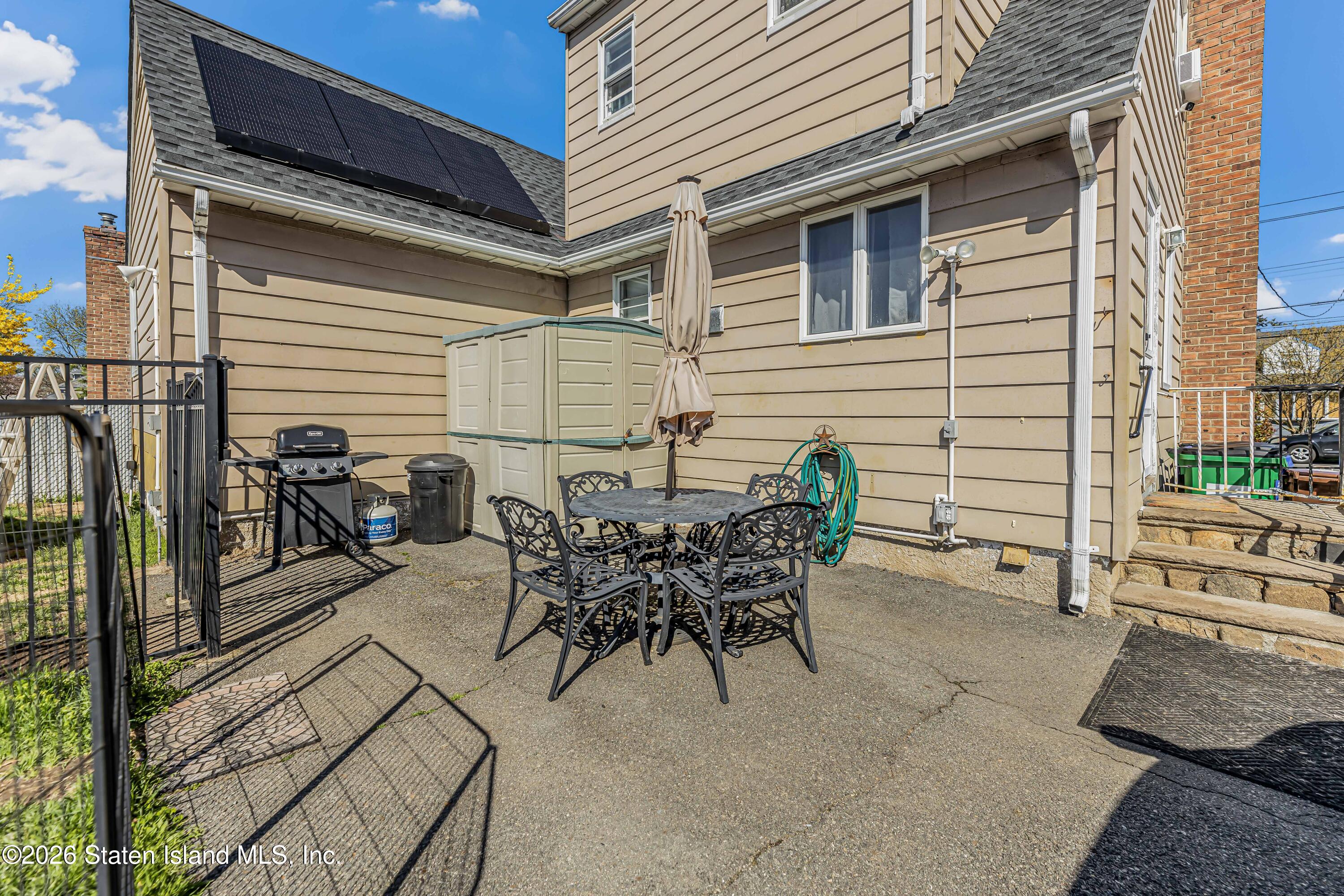352 Stewart Avenue Image 4