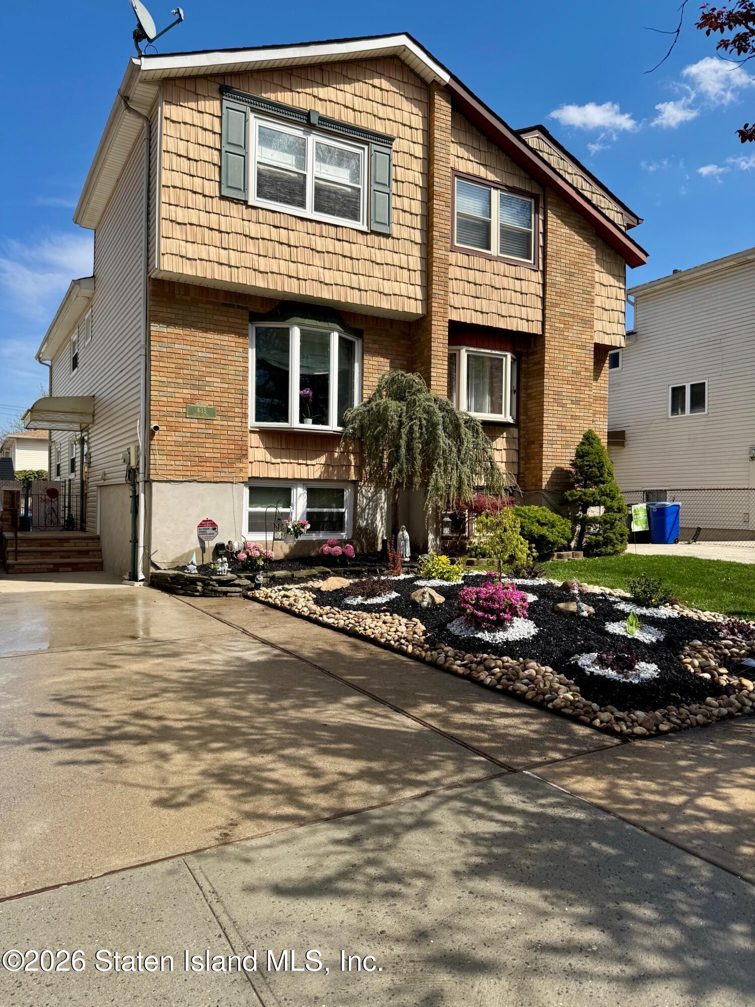 435 Getz Avenue Image 1