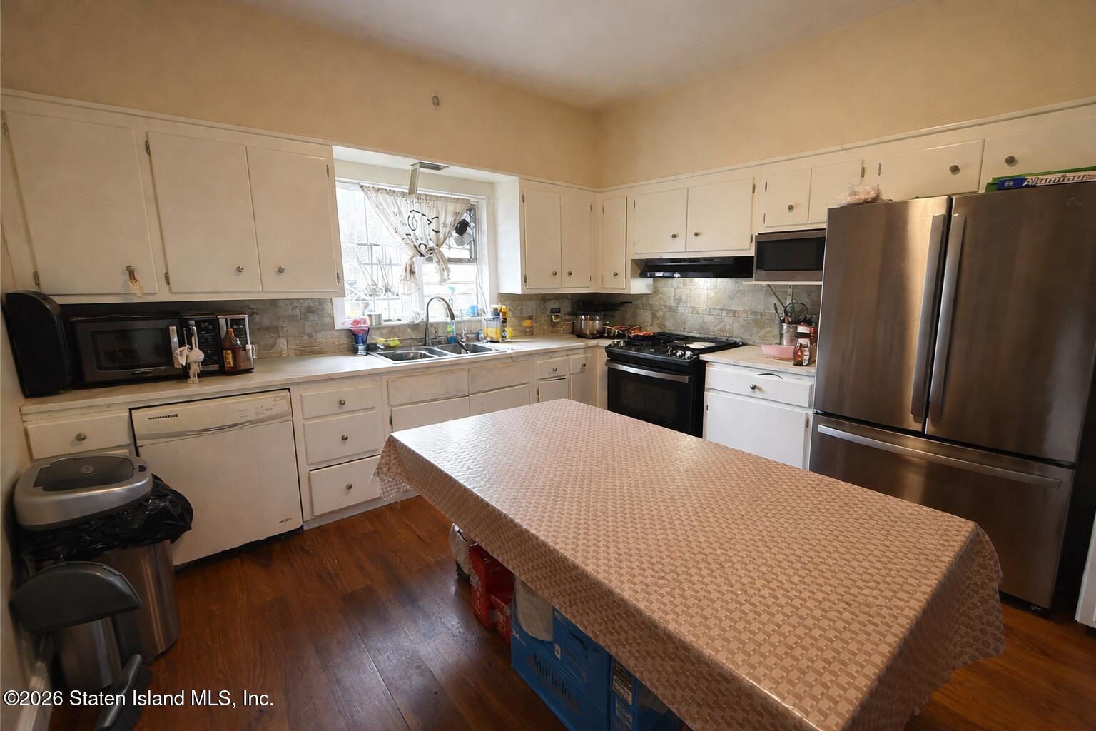 41 Rockland Avenue Image 4