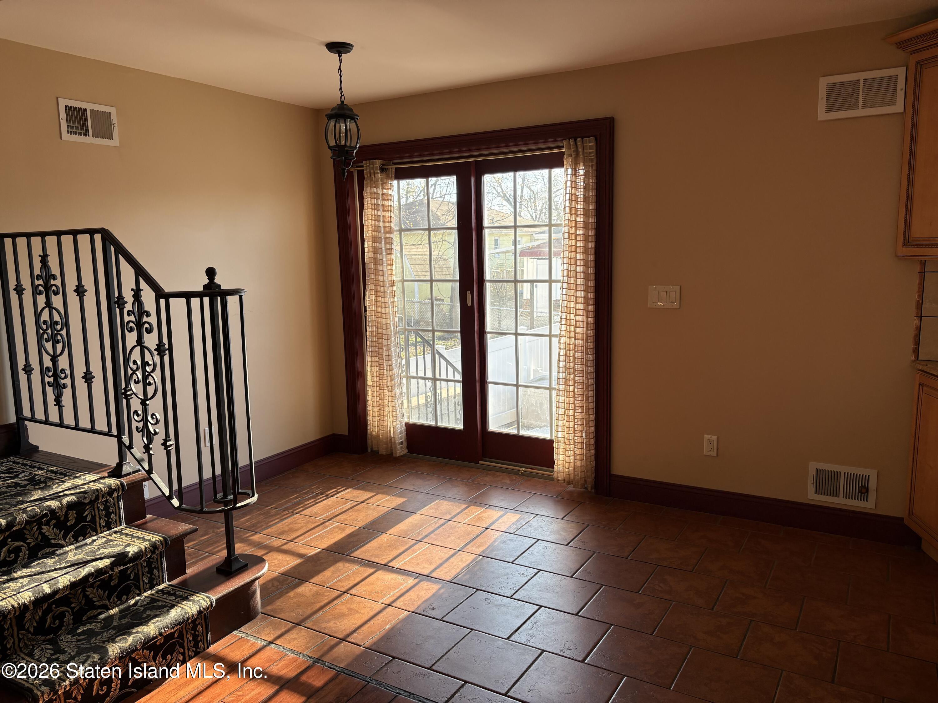 170 Mann Avenue, Staten Island, NY, 10314 image 9