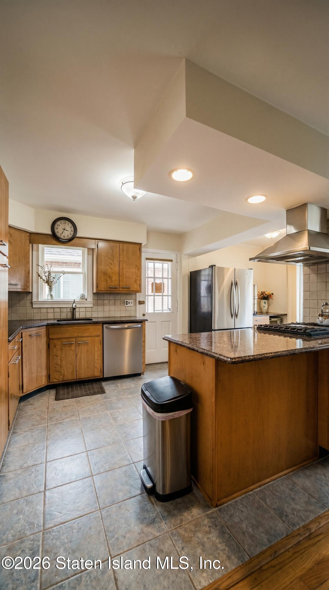 25 Sterling Avenue, Staten Island, NY, 10306 image 22