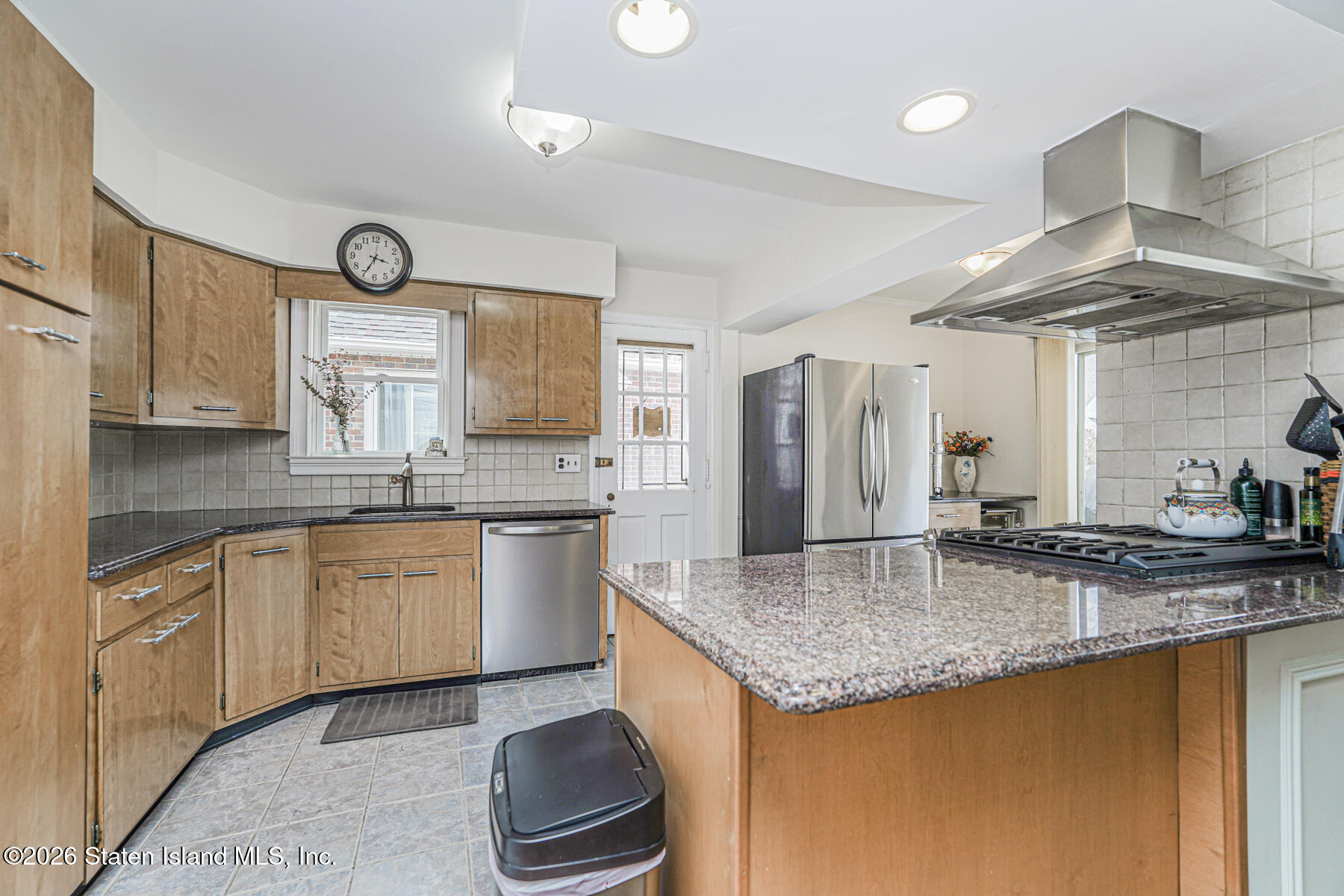 25 Sterling Avenue, Staten Island, NY, 10306 image 18