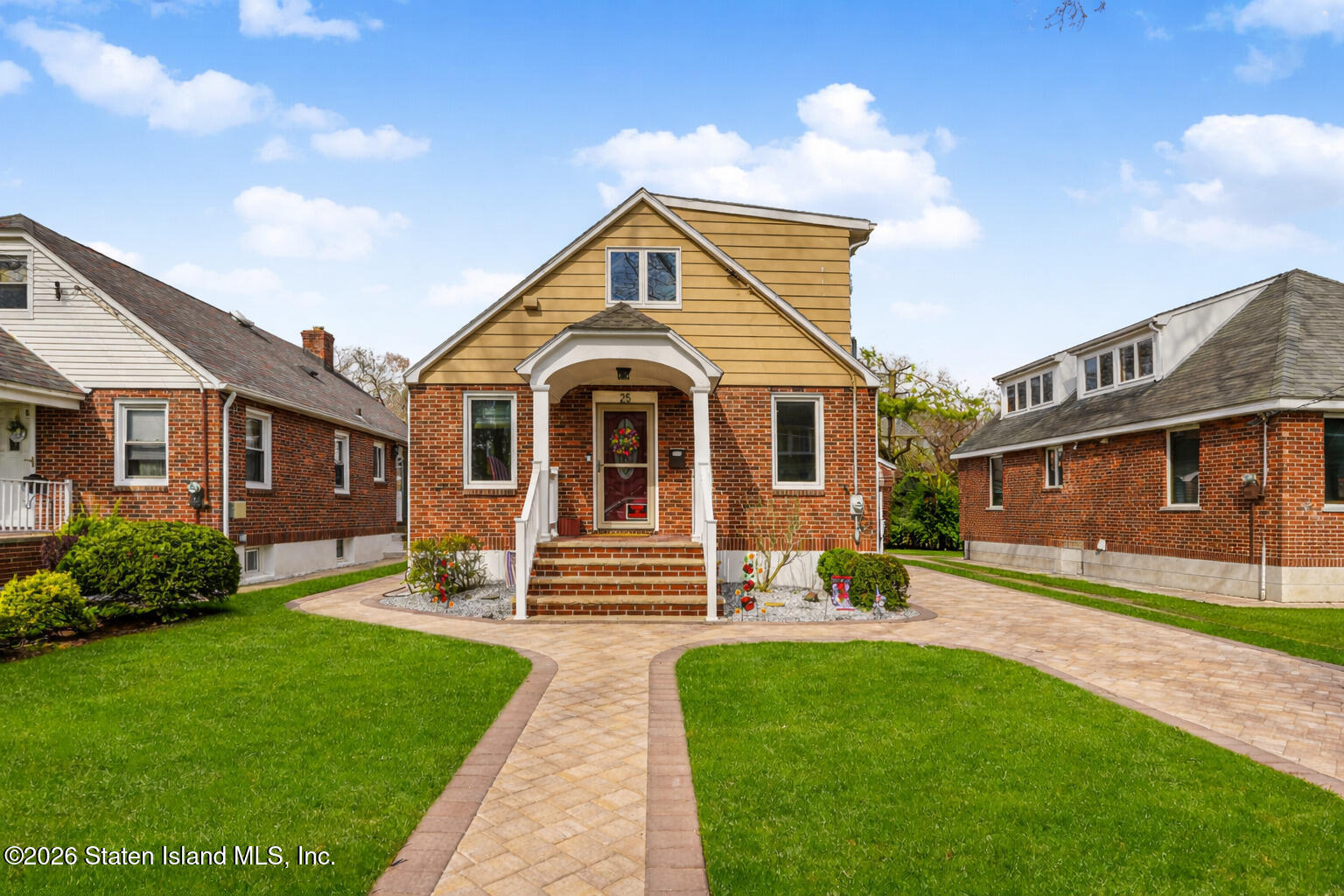 25 Sterling Avenue Image 1