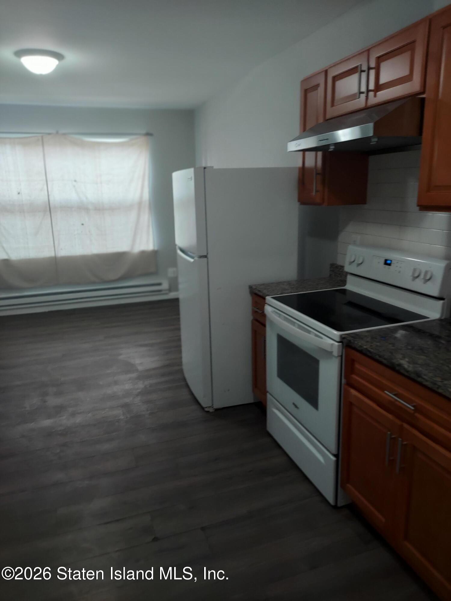 133 Eaton Place Image 2