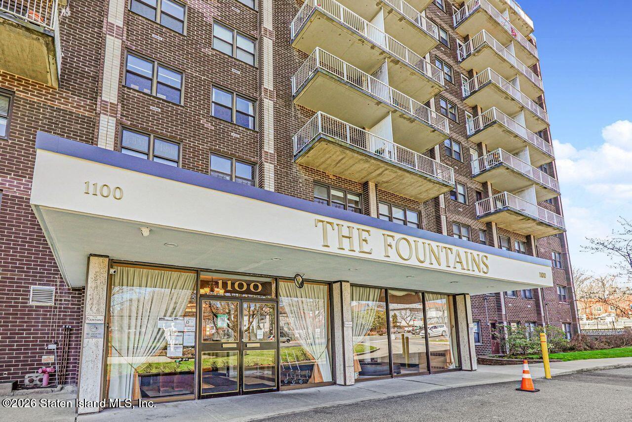 1100 Clove Road 4n Image 1