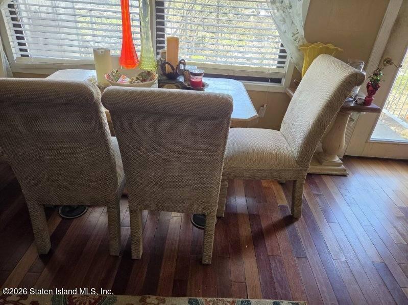 1100 Clove Road 4n Image 4