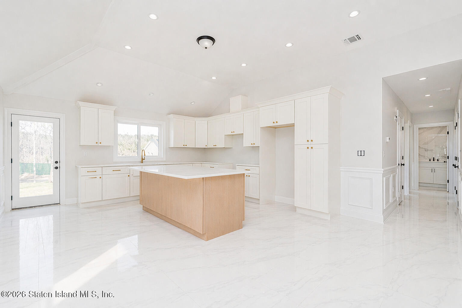 425 Philip Avenue, Staten Island, NY, 10312 image 24