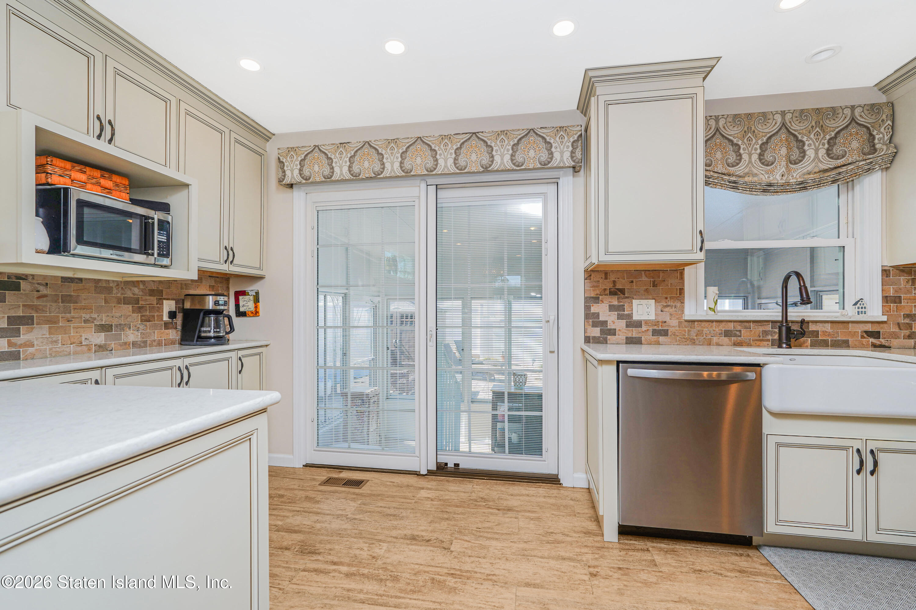432 Winchester Avenue, Staten Island, NY, 10312 image 9