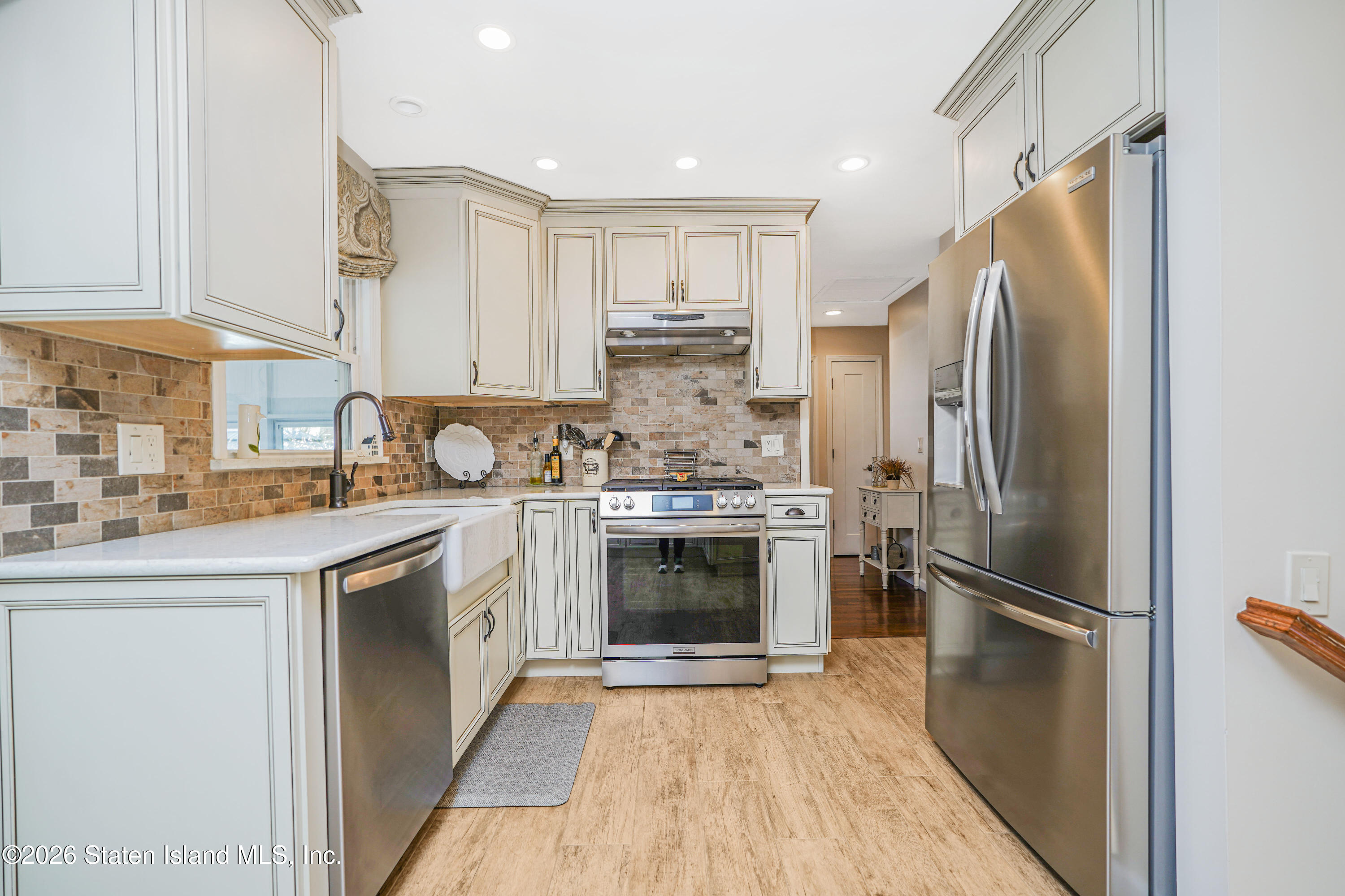 432 Winchester Avenue, Staten Island, NY, 10312 image 11