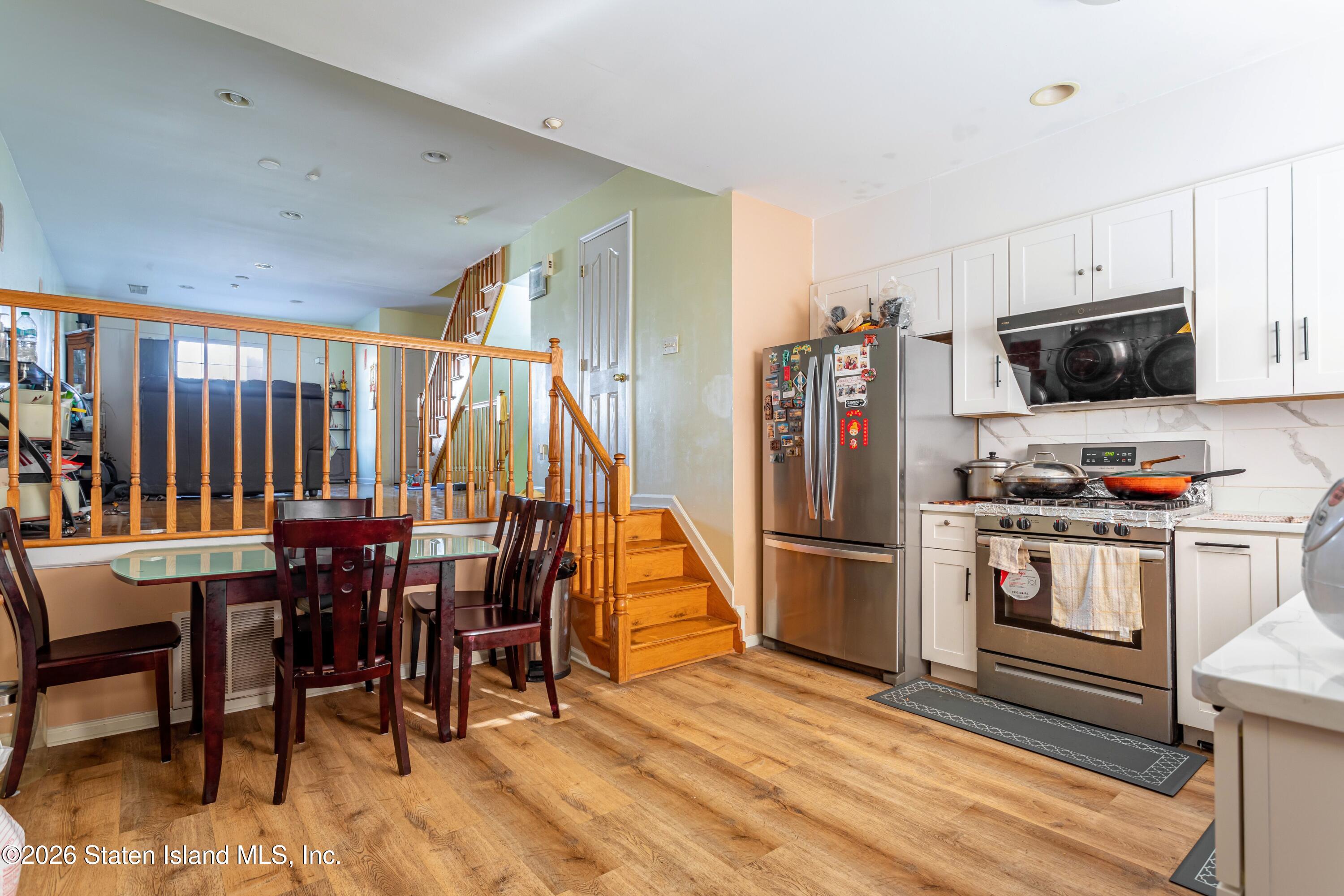 69 Alex Circle, Staten Island, NY, 10305 image 18
